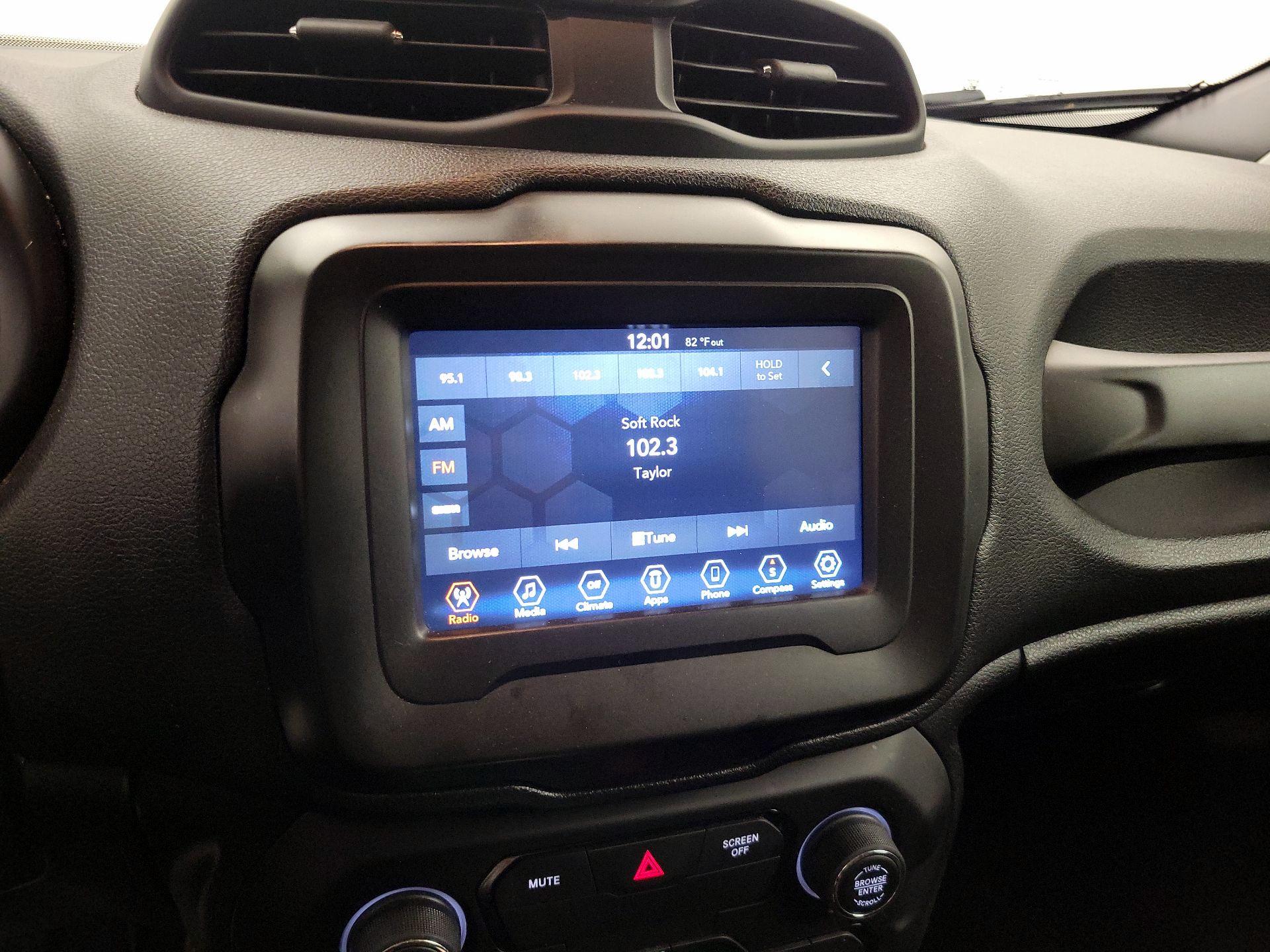 Thumbnail: 2020 Jeep Renegade - 16
