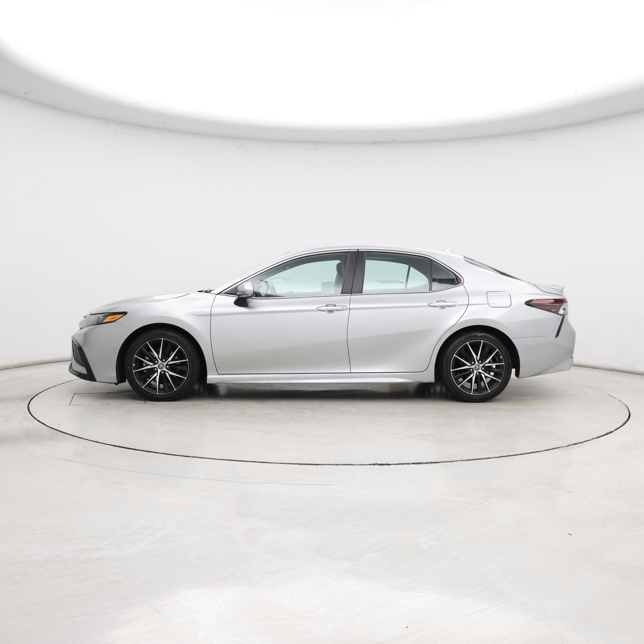 Thumbnail: 2023 Toyota Camry - 3