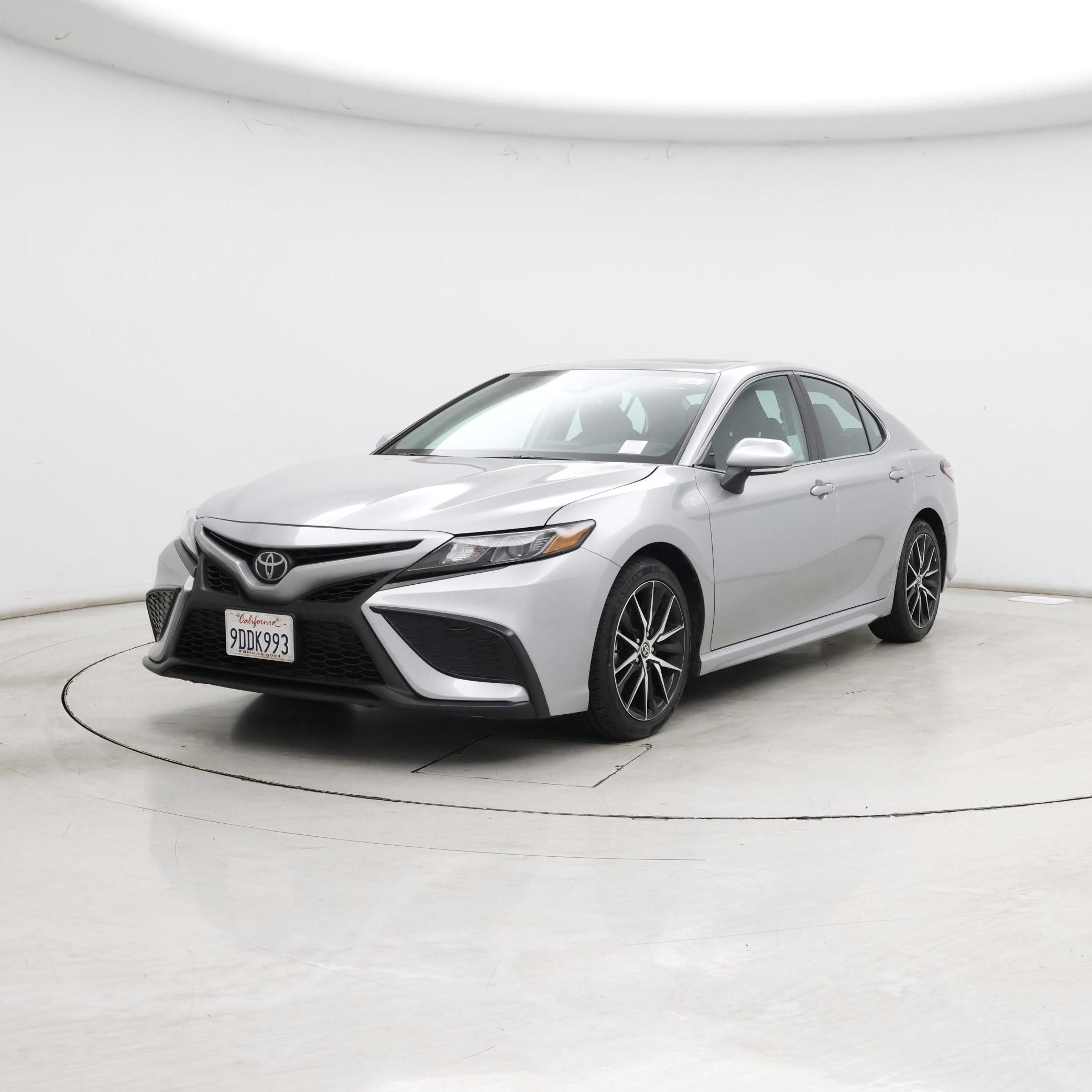 Thumbnail: 2023 Toyota Camry - 4