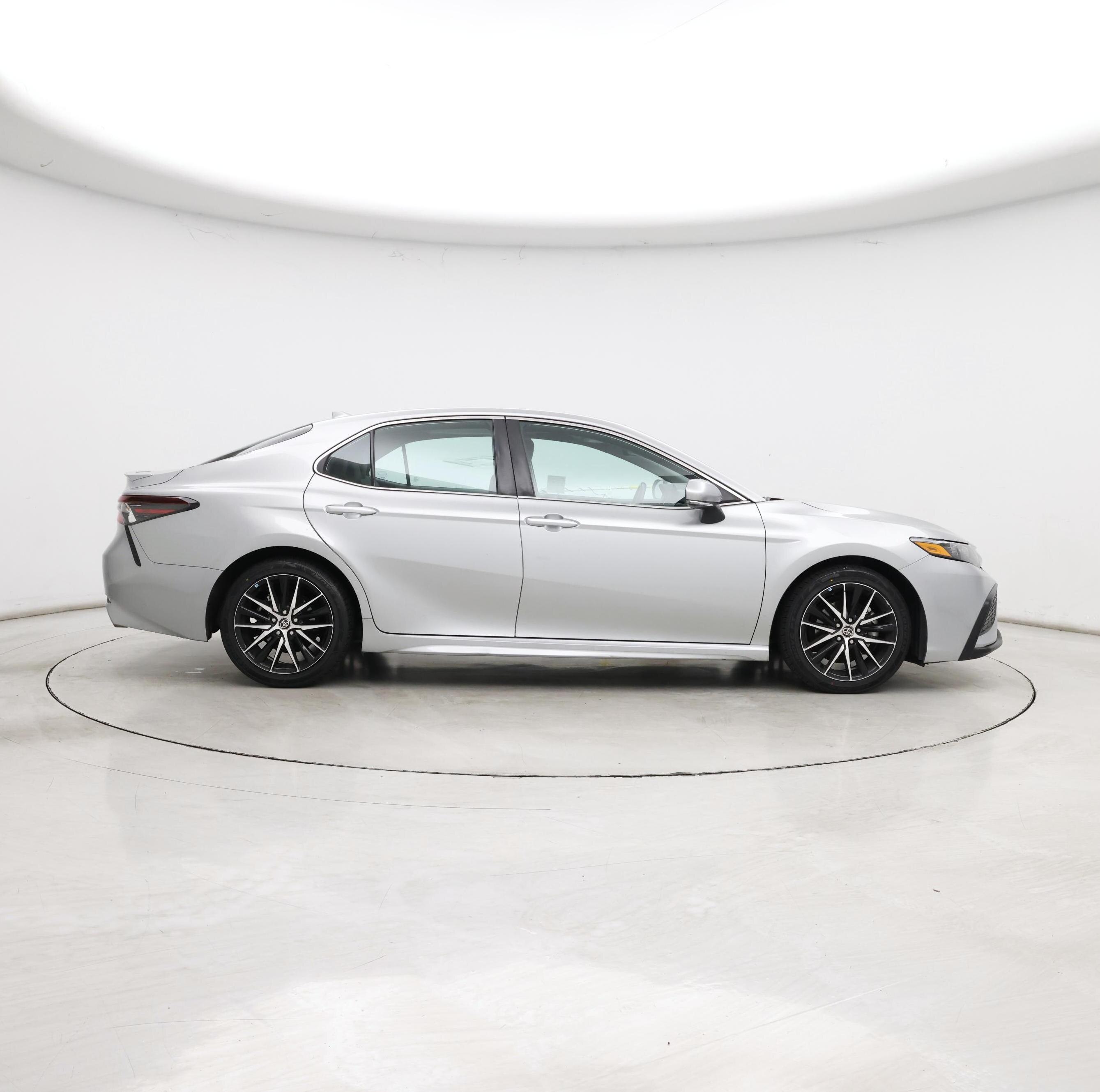 Thumbnail: 2023 Toyota Camry - 7