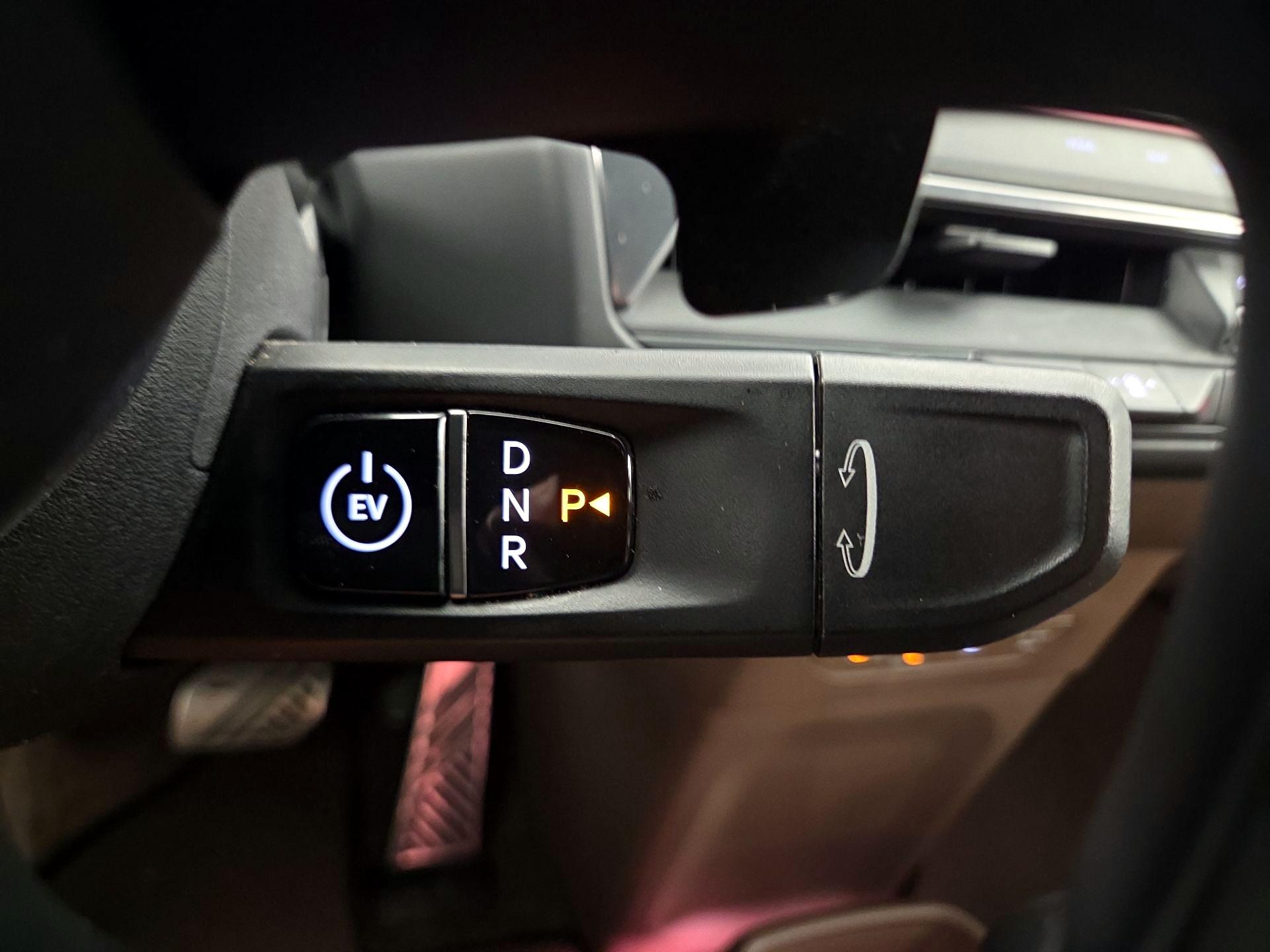 Thumbnail: 2024 Kia EV9 - 18