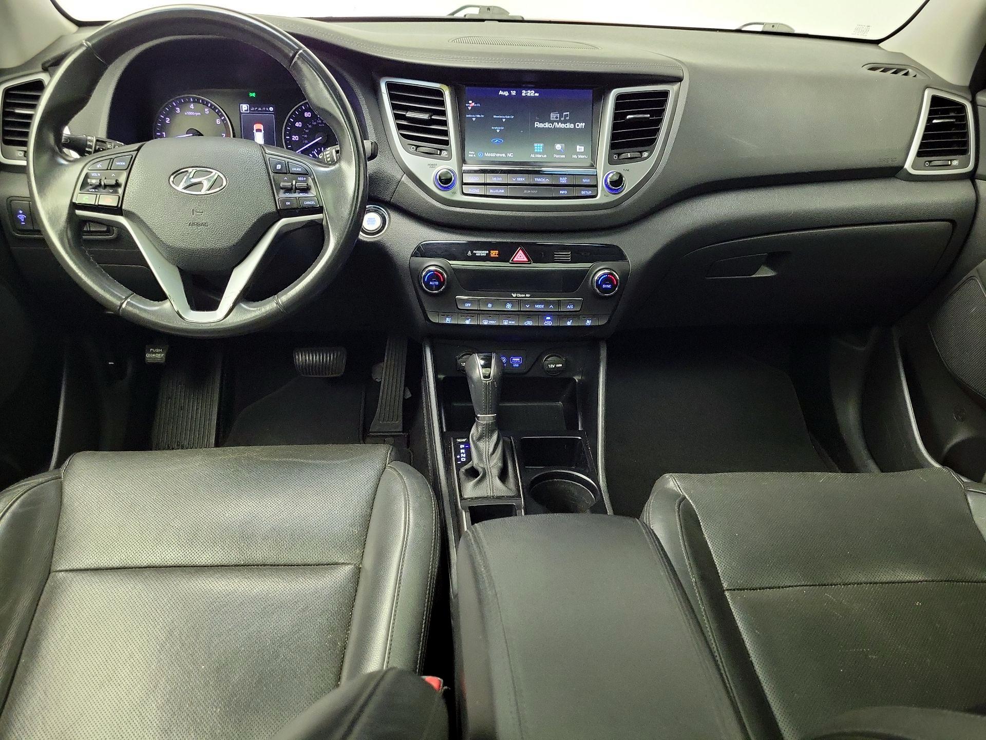 Thumbnail: 2016 Hyundai Tucson - 9