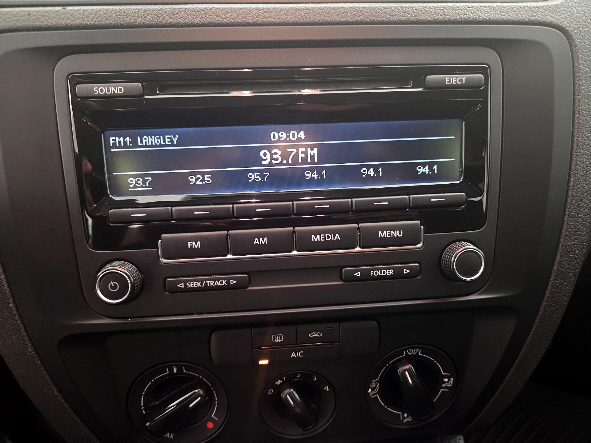 Thumbnail: 2015 Volkswagen Jetta - 14