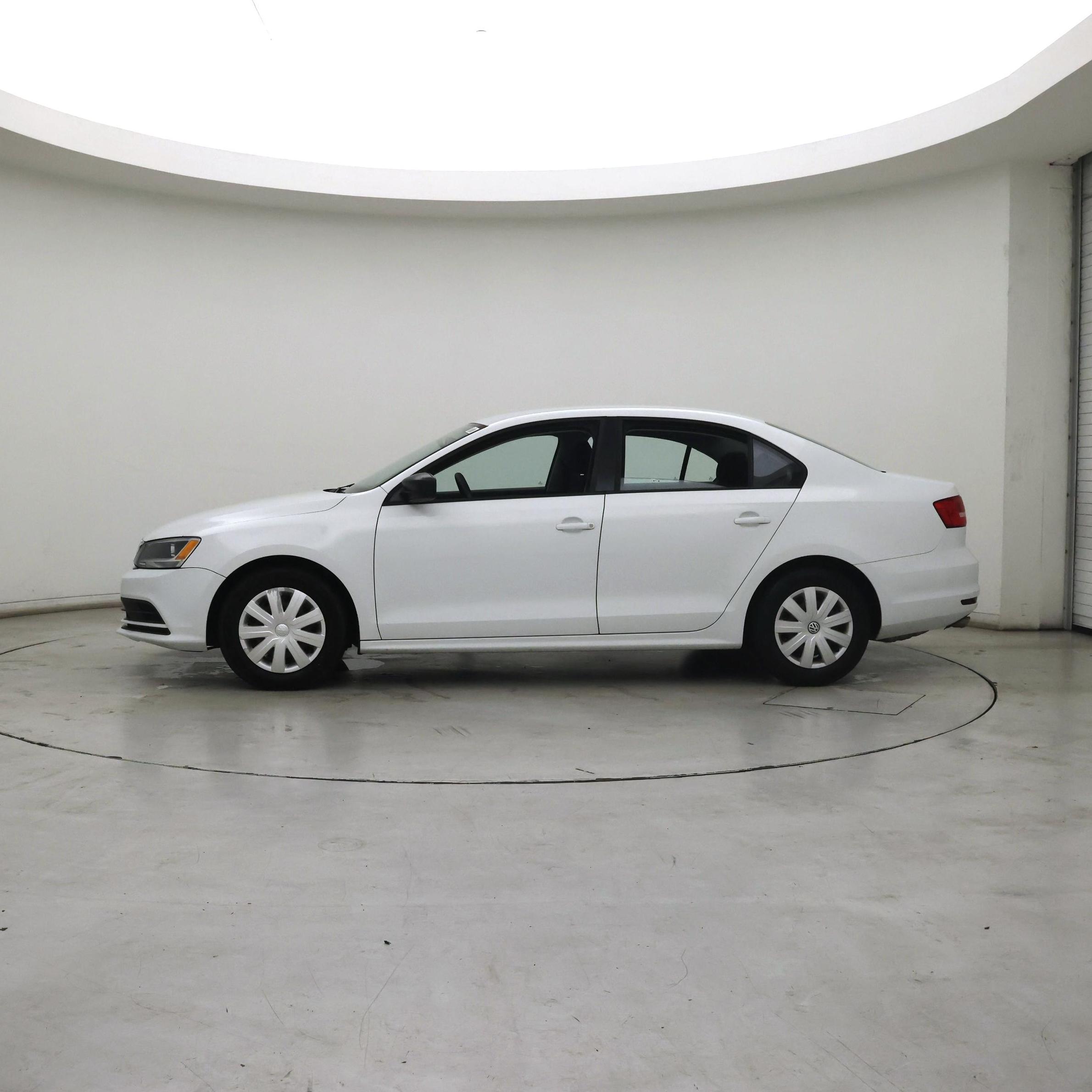 Thumbnail: 2015 Volkswagen Jetta - 3
