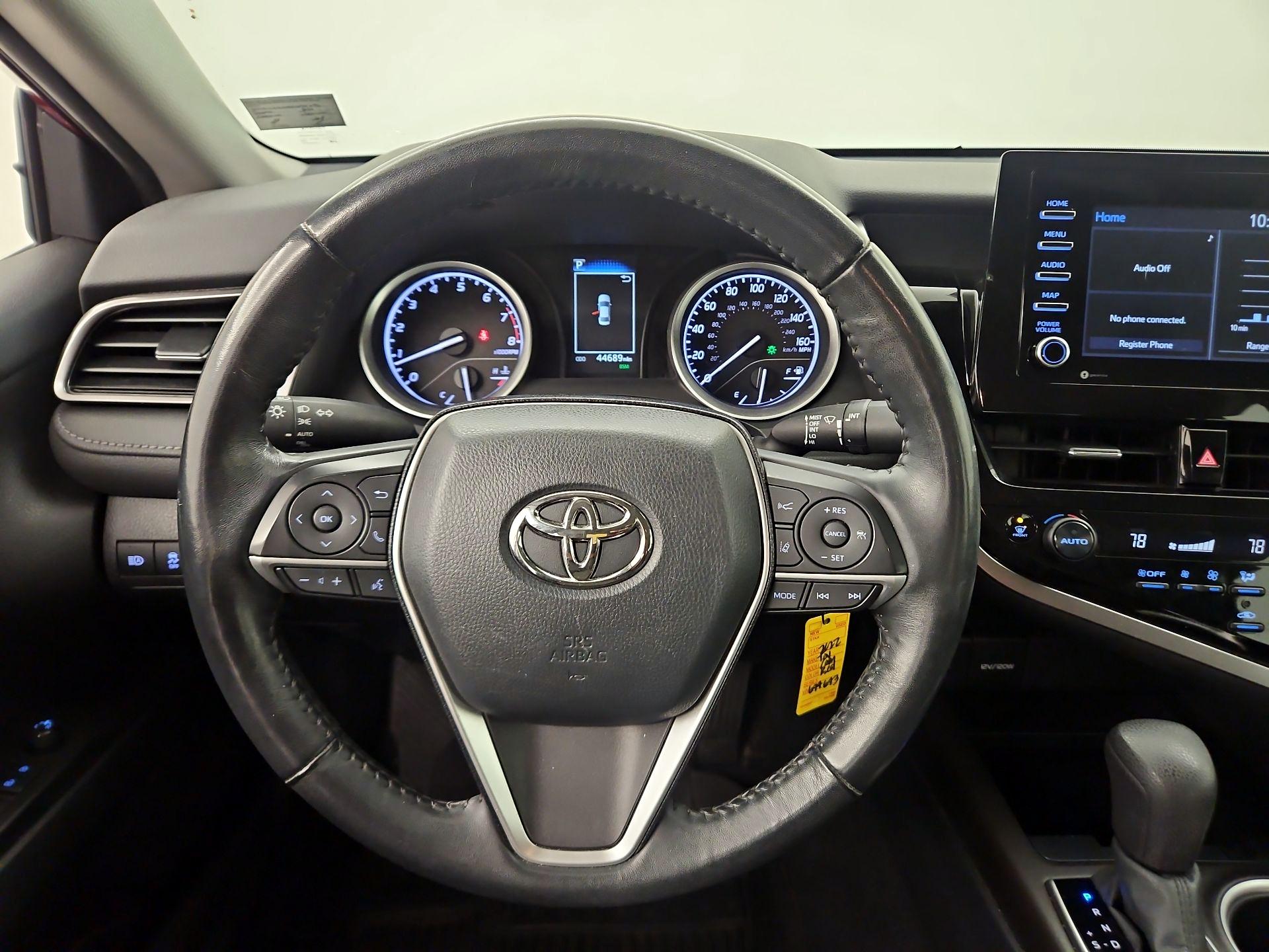 Thumbnail: 2022 Toyota Camry - 10