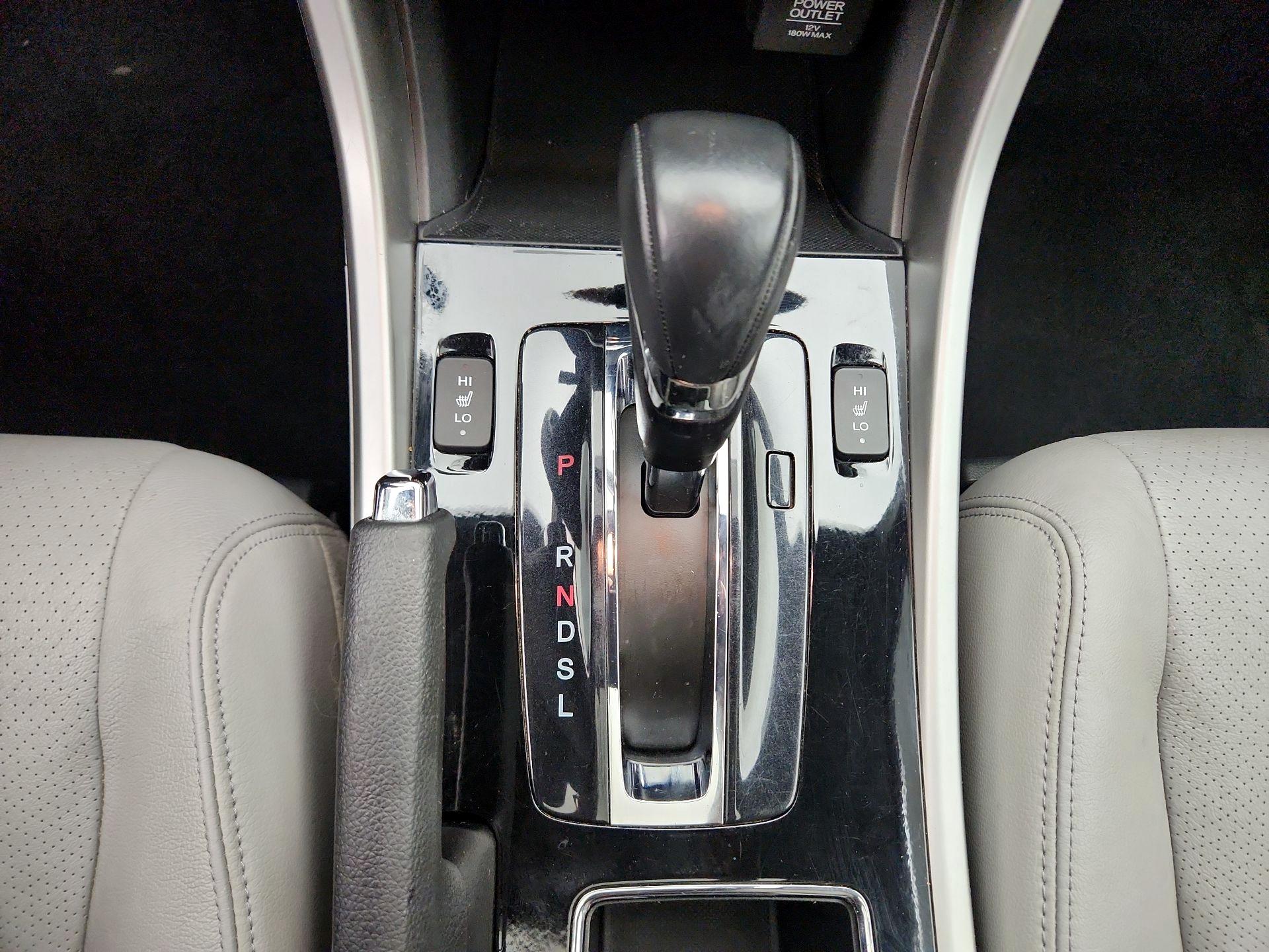 Thumbnail: 2016 Honda Accord - 17