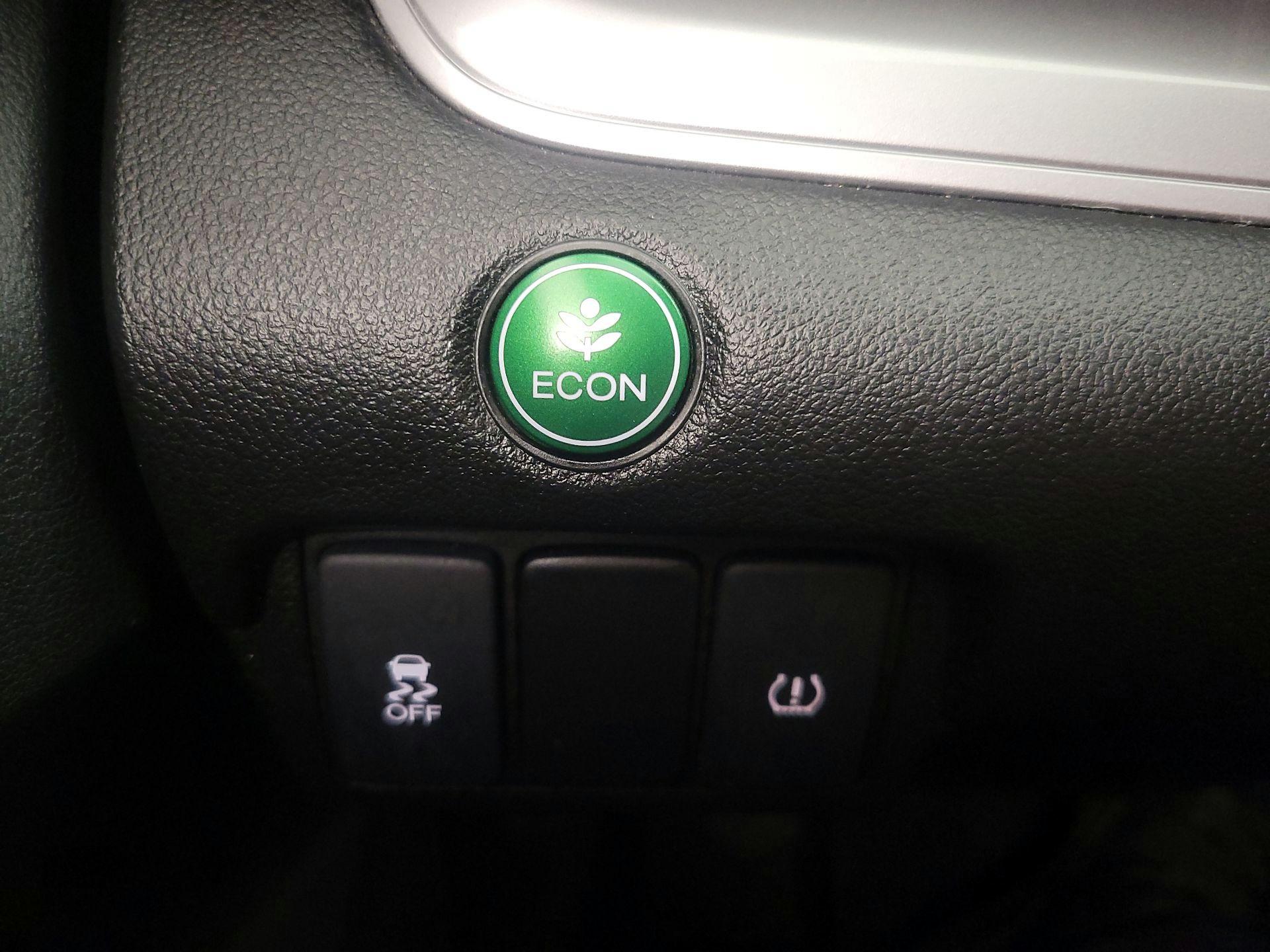 Thumbnail: 2015 Honda CR-V - 13