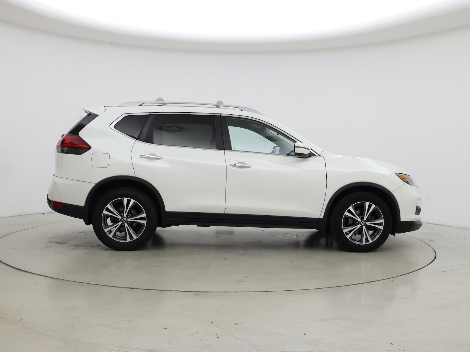 2019 Nissan Rogue SV - Photo 8