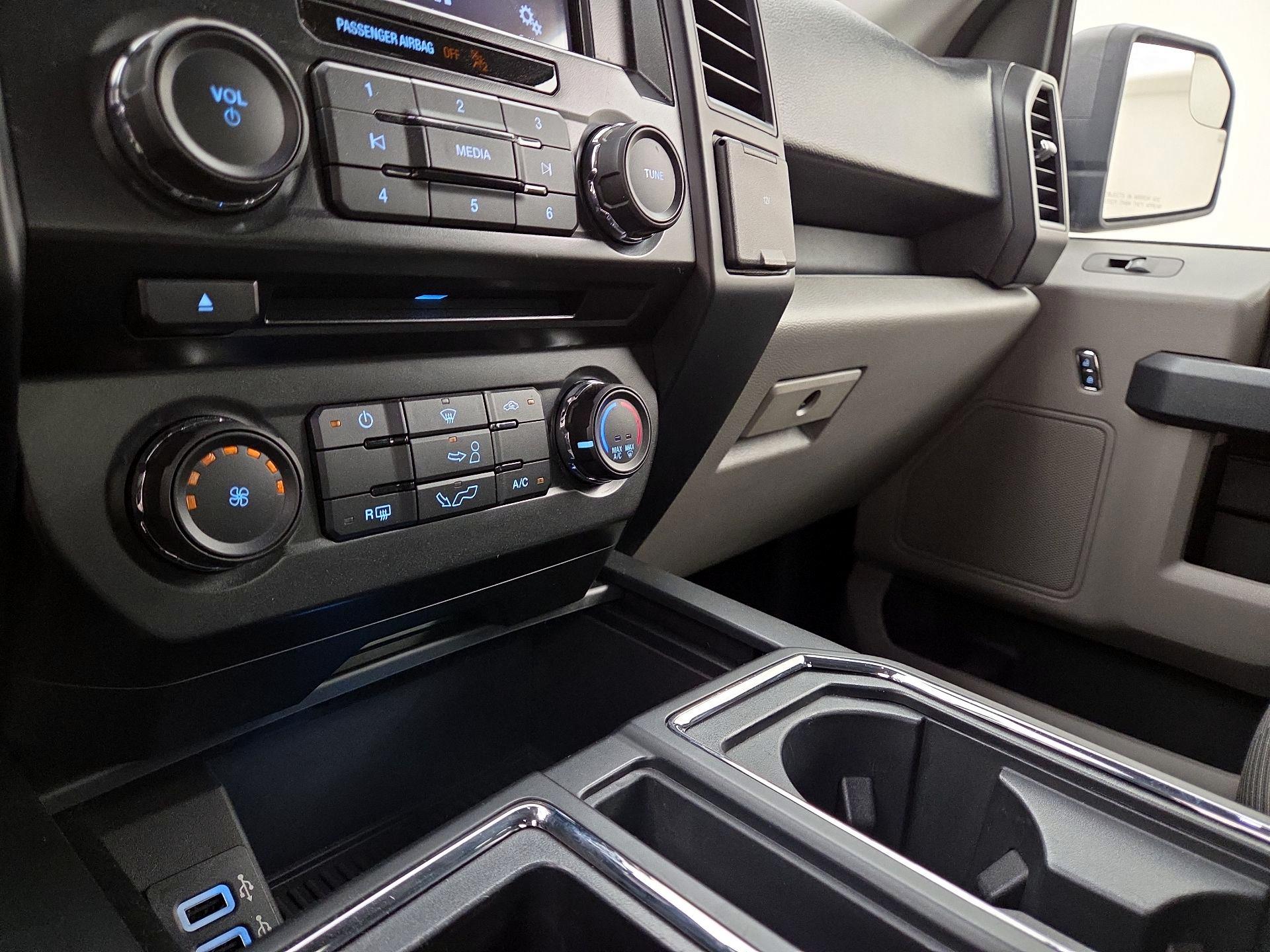 Thumbnail: 2017 Ford F-150 - 15