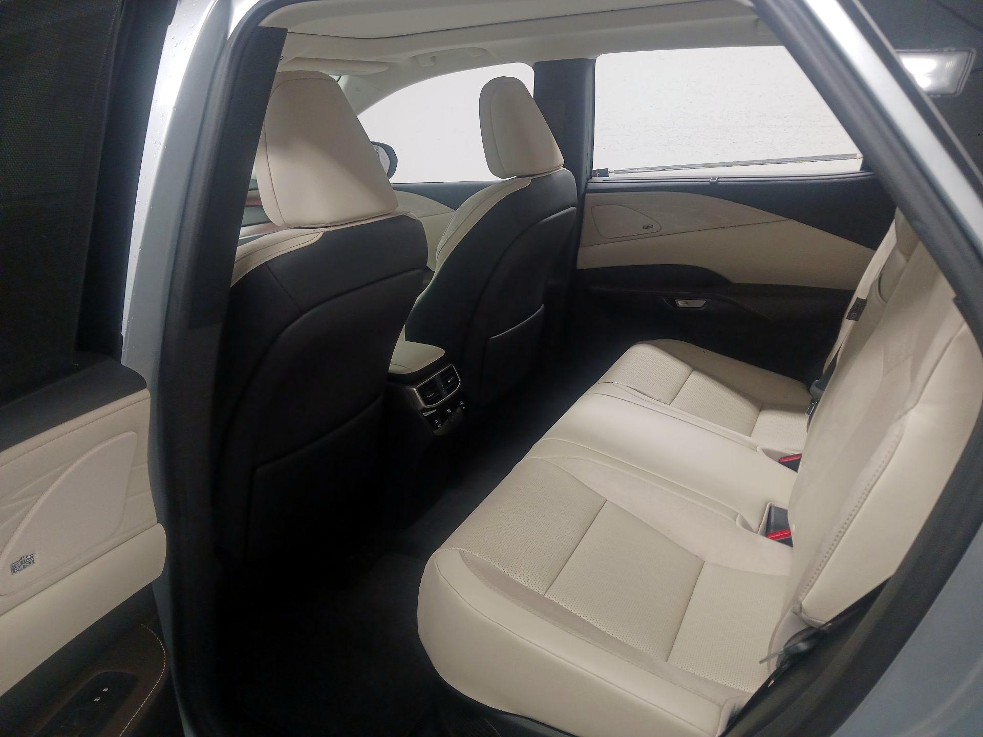 Thumbnail: 2023 Lexus RX - 17