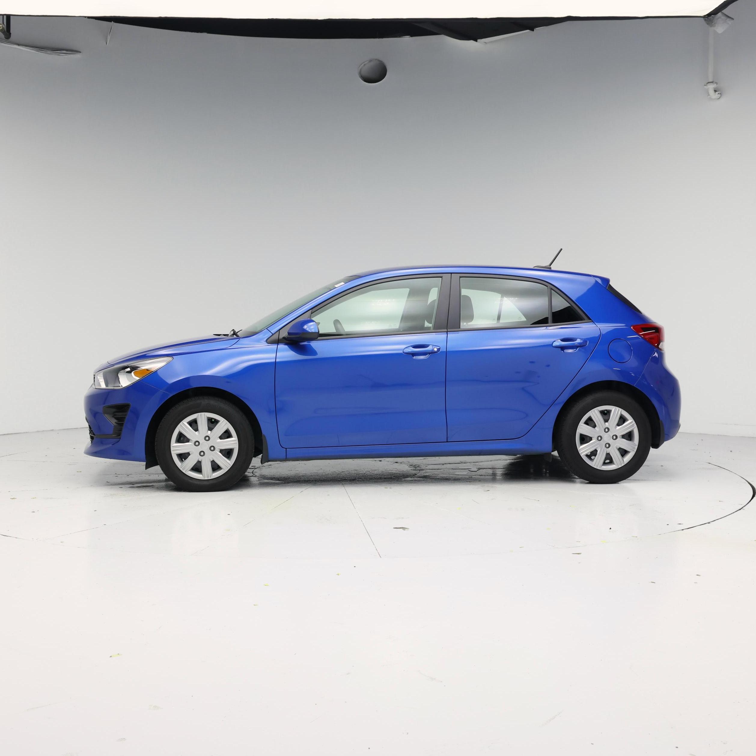 Thumbnail: 2023 Kia Rio - 3