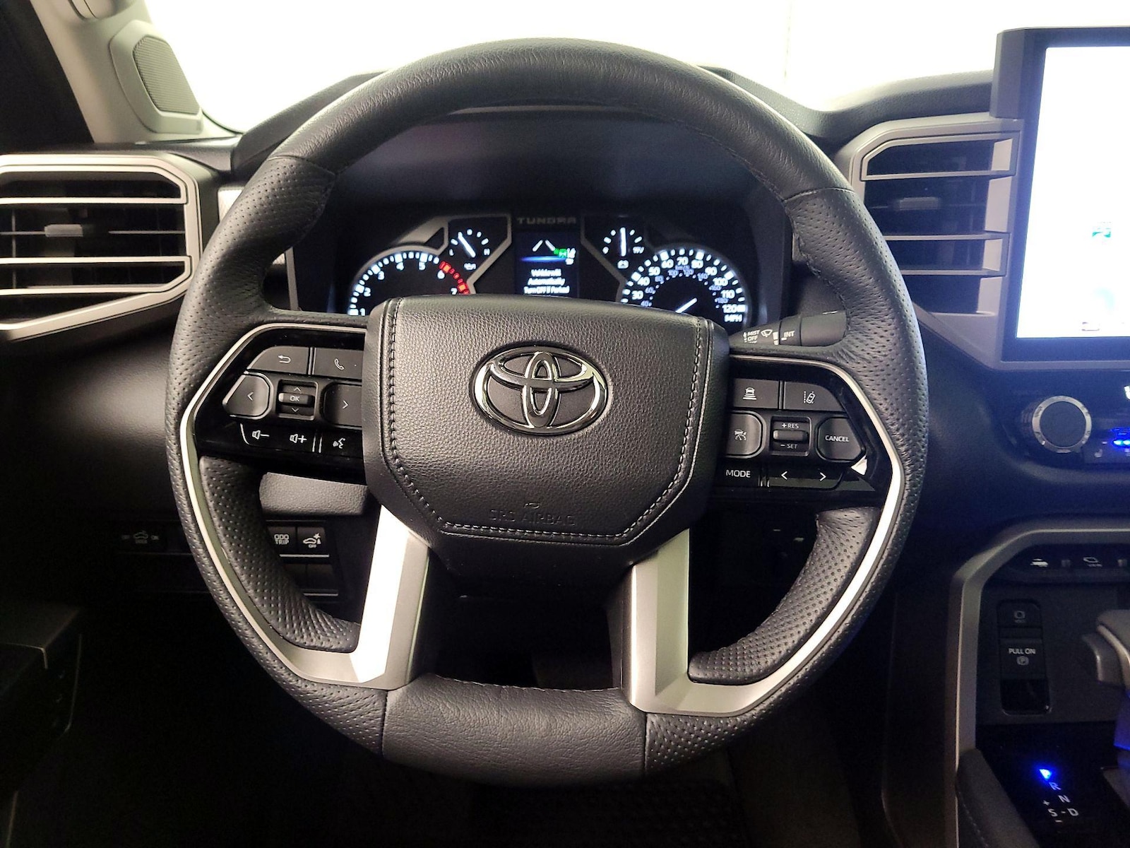2022 Toyota Tundra Limited - Photo 11