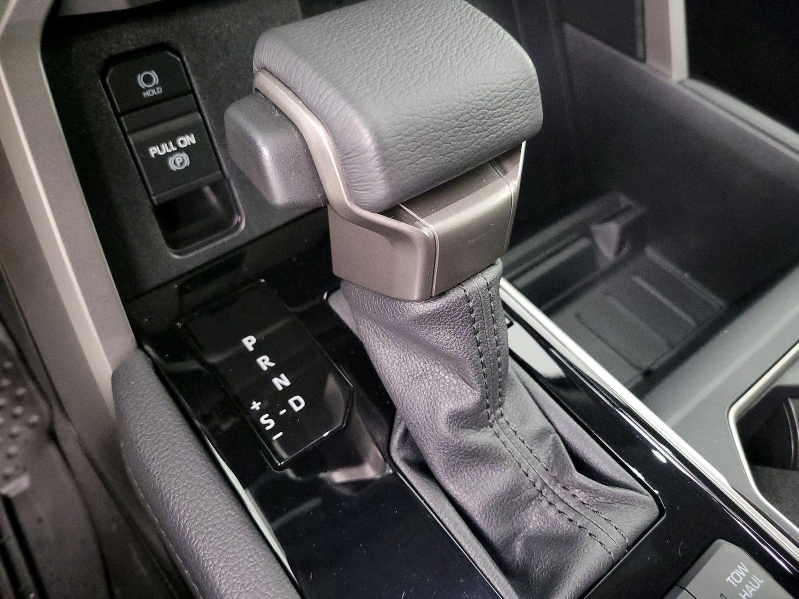 2022 Toyota Tundra Limited - Photo 18