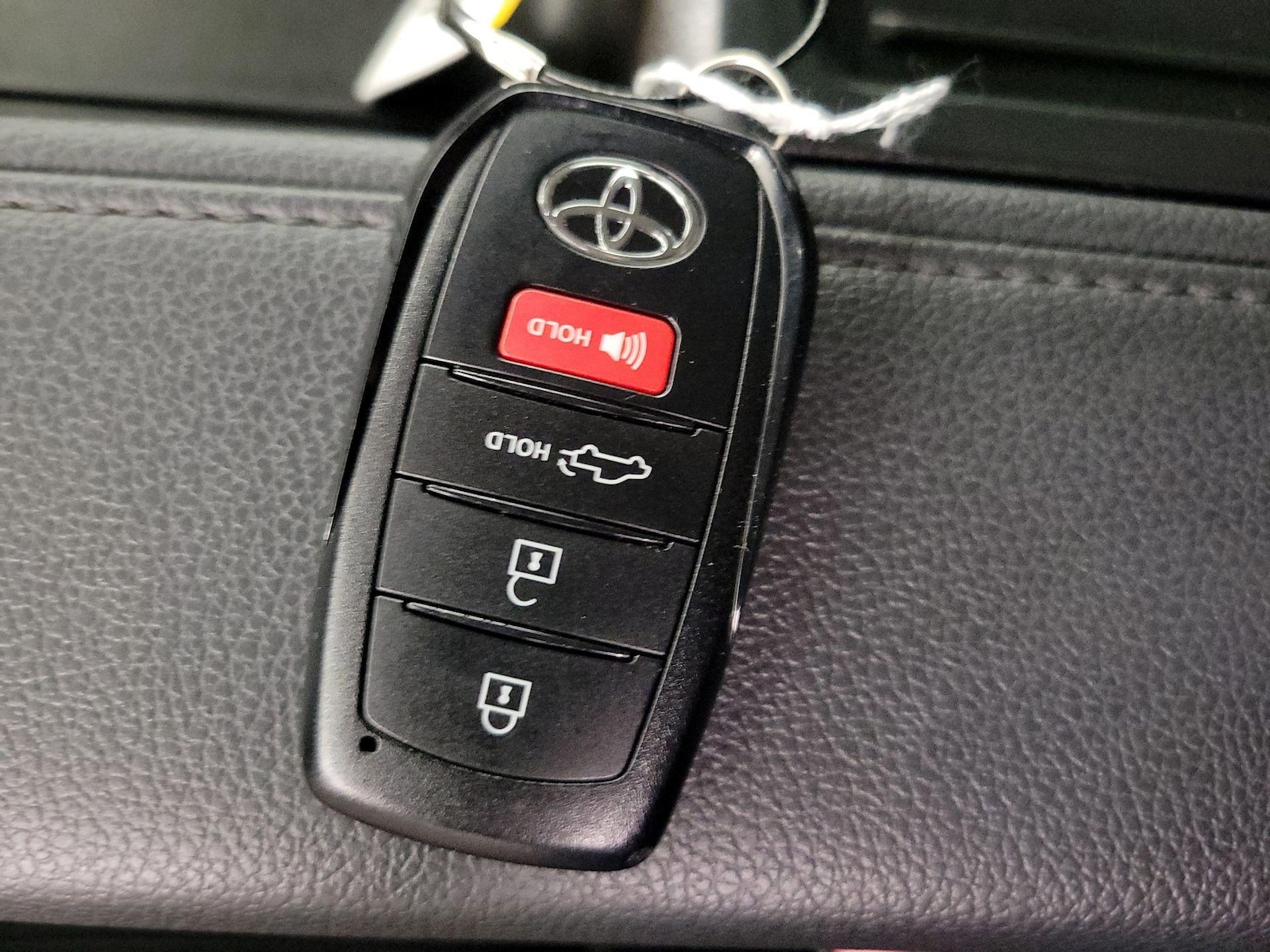 2022 Toyota Tundra Limited - Photo 24