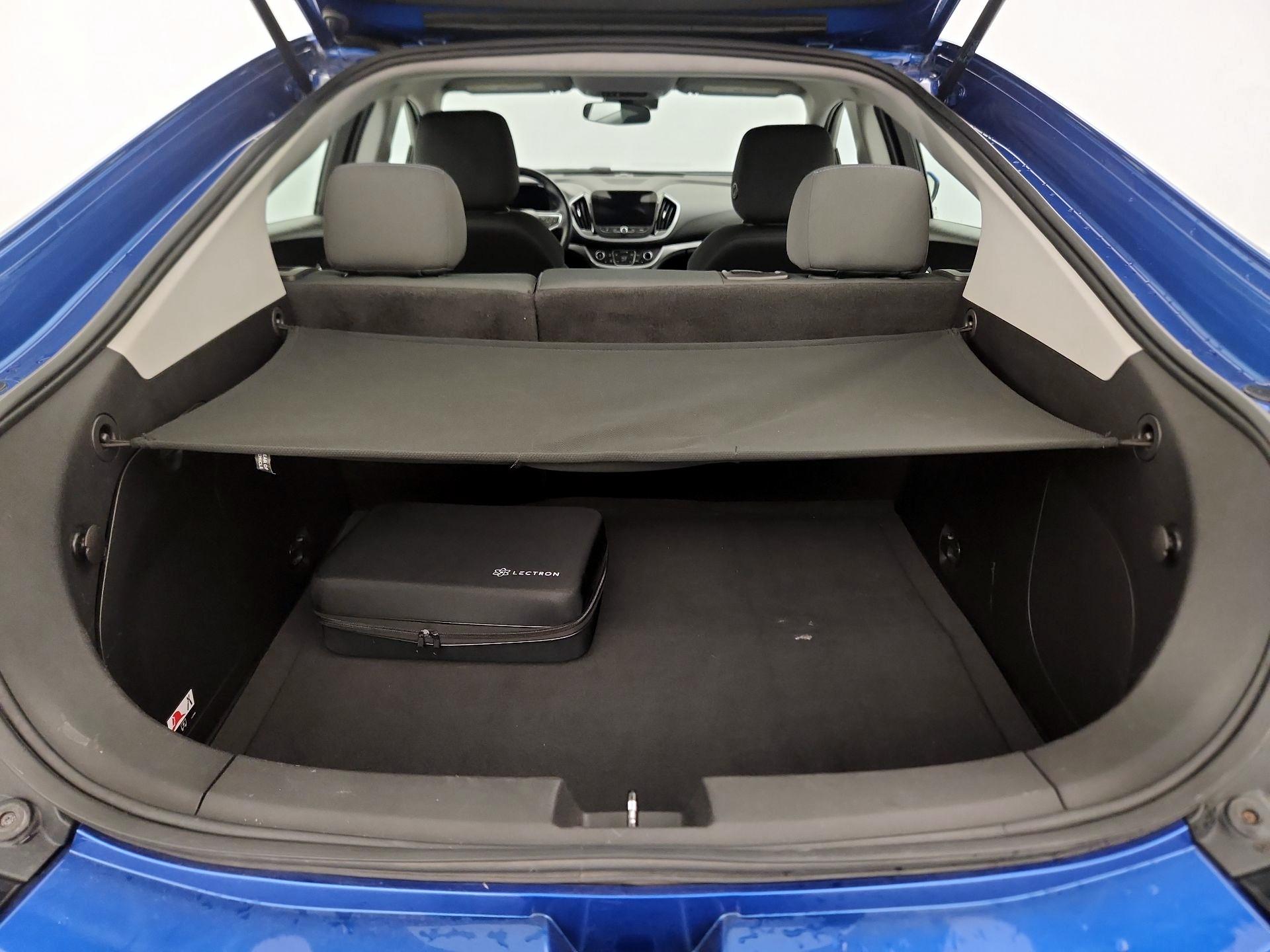 Thumbnail: 2016 Chevrolet Volt - 20