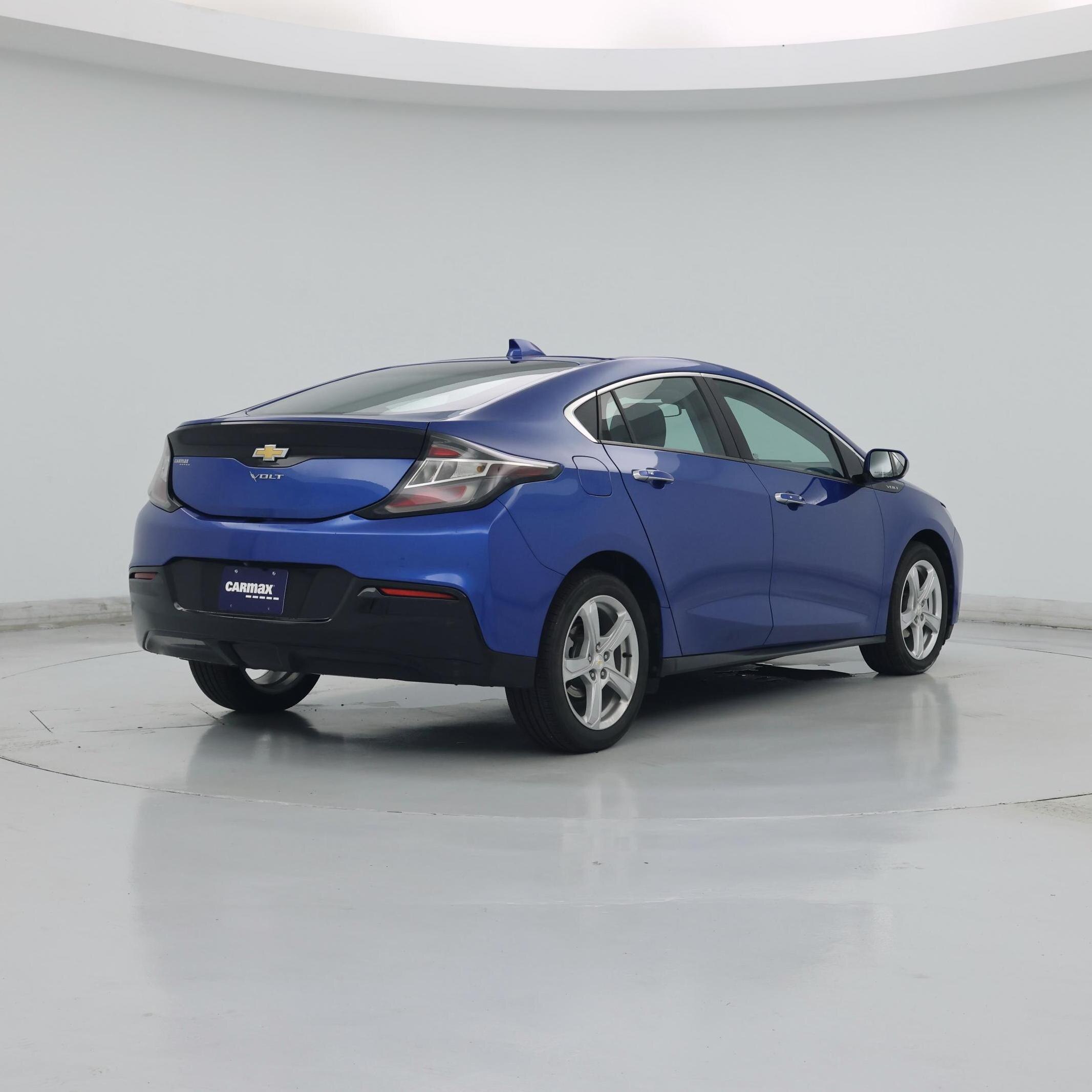 Thumbnail: 2016 Chevrolet Volt - 8
