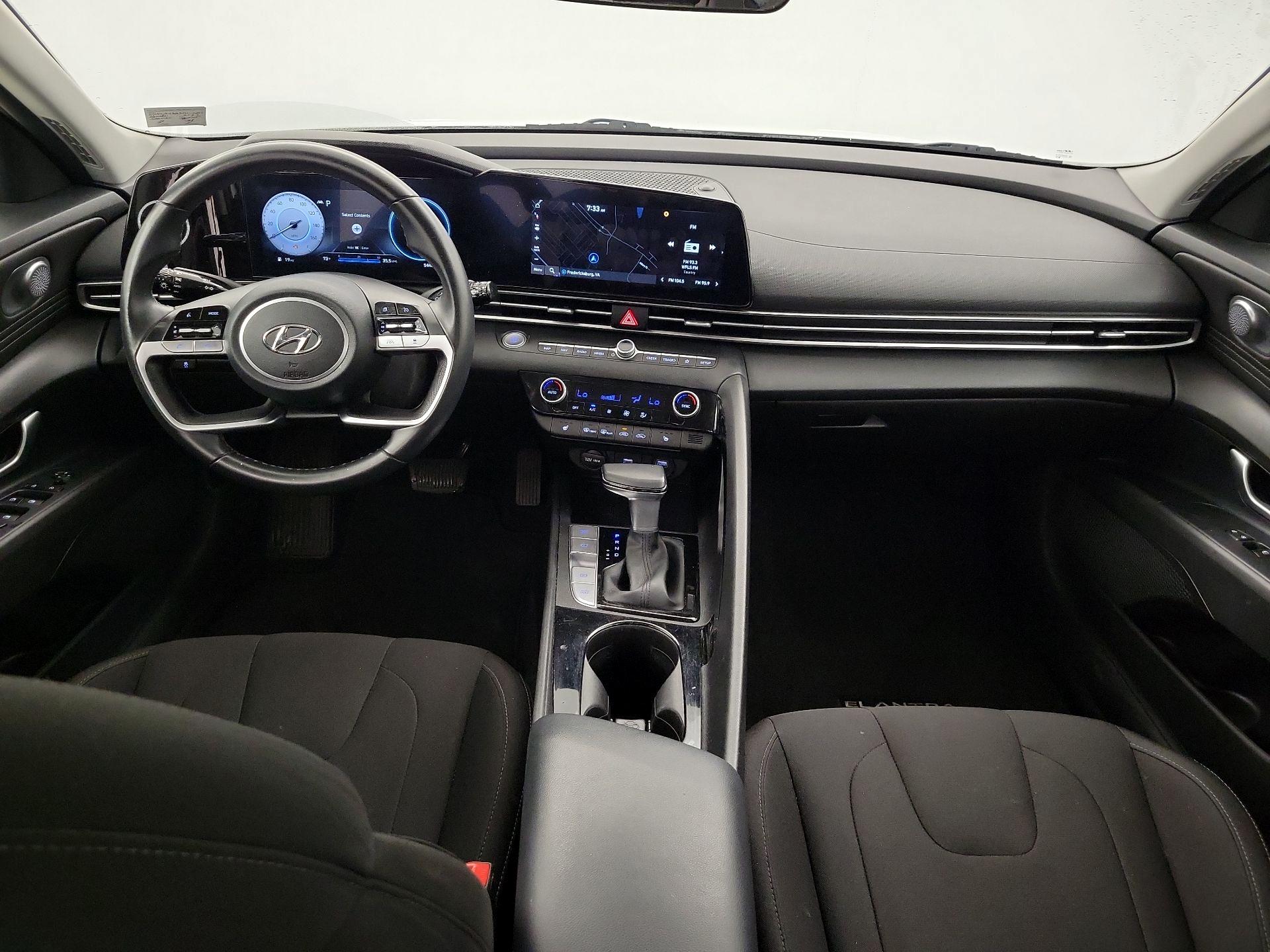 Thumbnail: 2023 Hyundai Elantra - 9