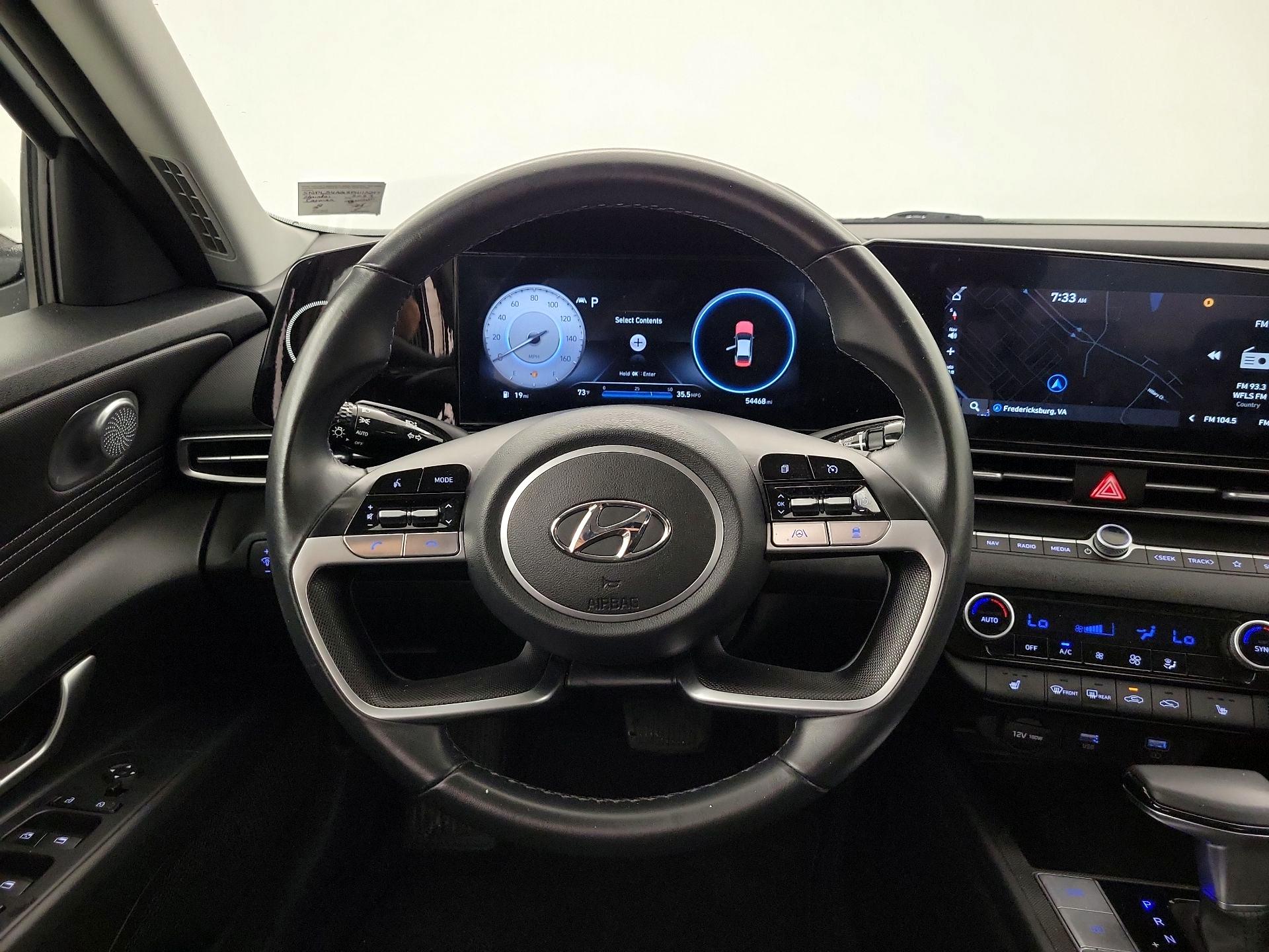 Thumbnail: 2023 Hyundai Elantra - 10