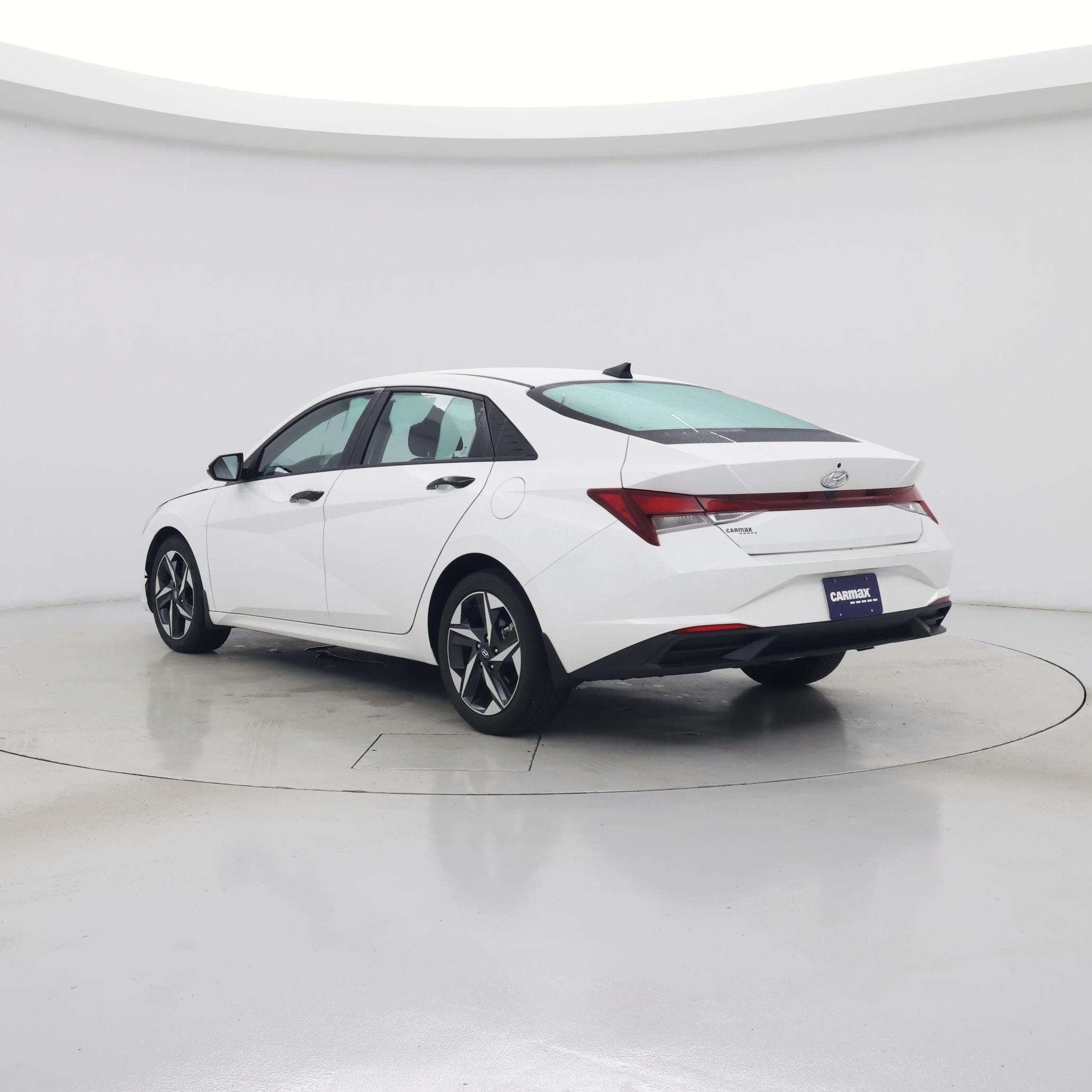 Thumbnail: 2023 Hyundai Elantra - 2