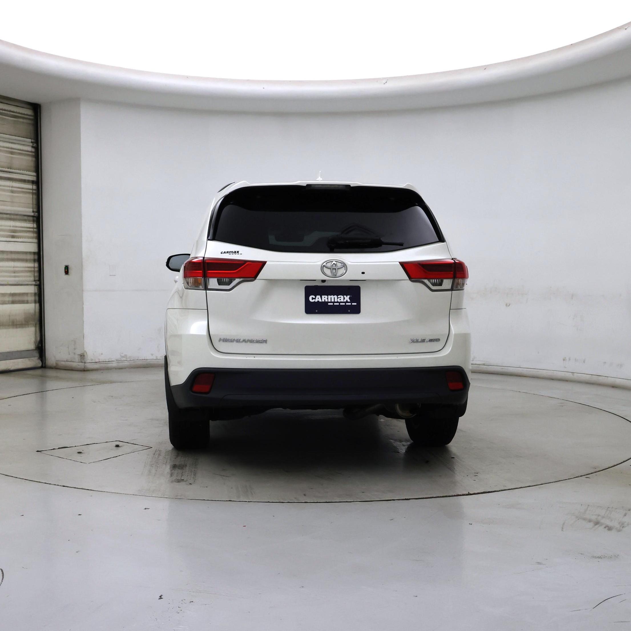 Thumbnail: 2019 Toyota Highlander - 6