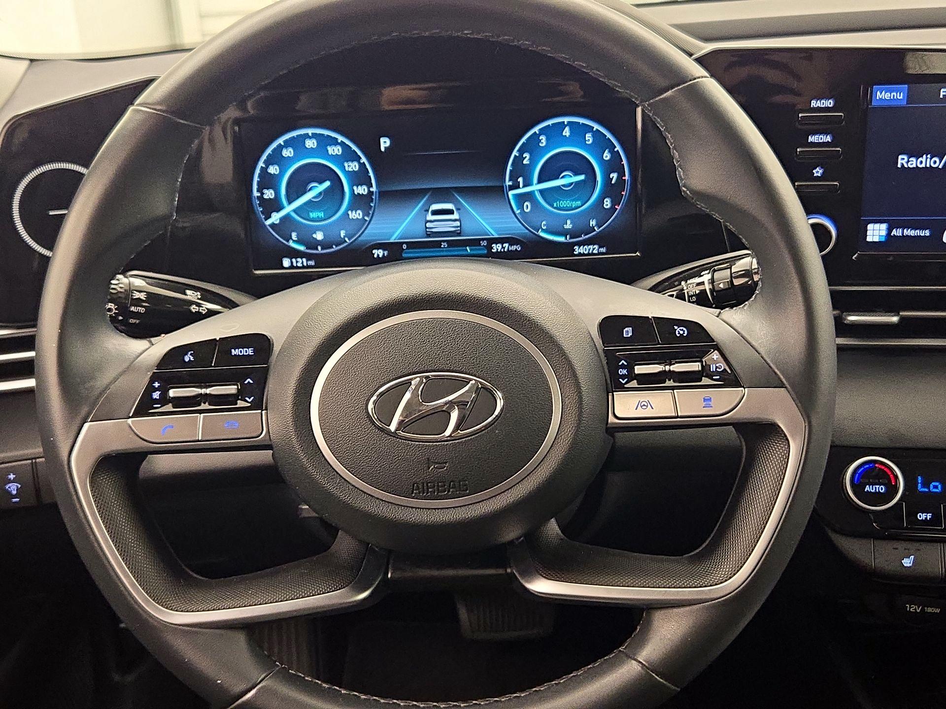 Thumbnail: 2021 Hyundai Elantra - 10