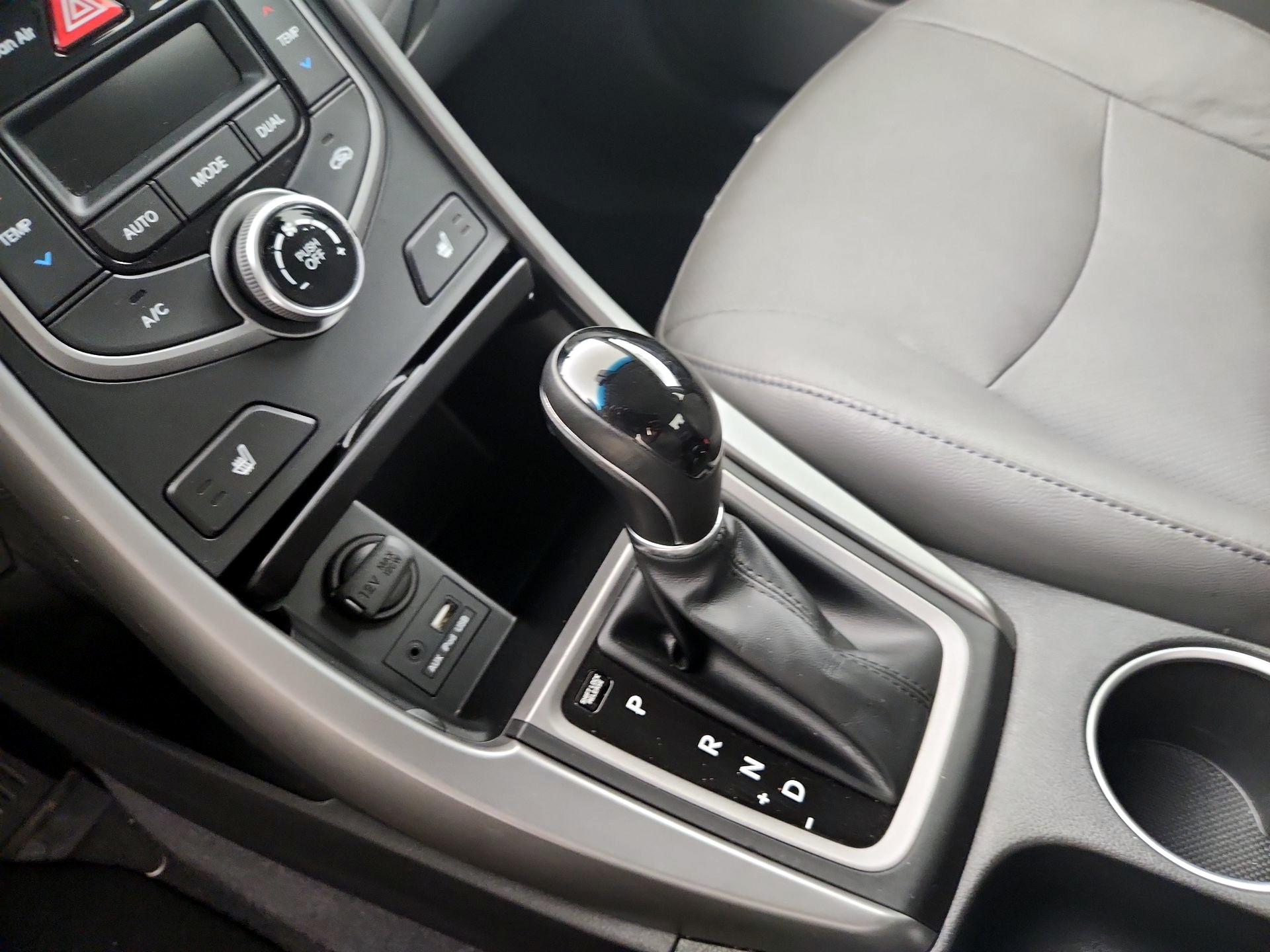 Thumbnail: 2016 Hyundai Elantra - 15