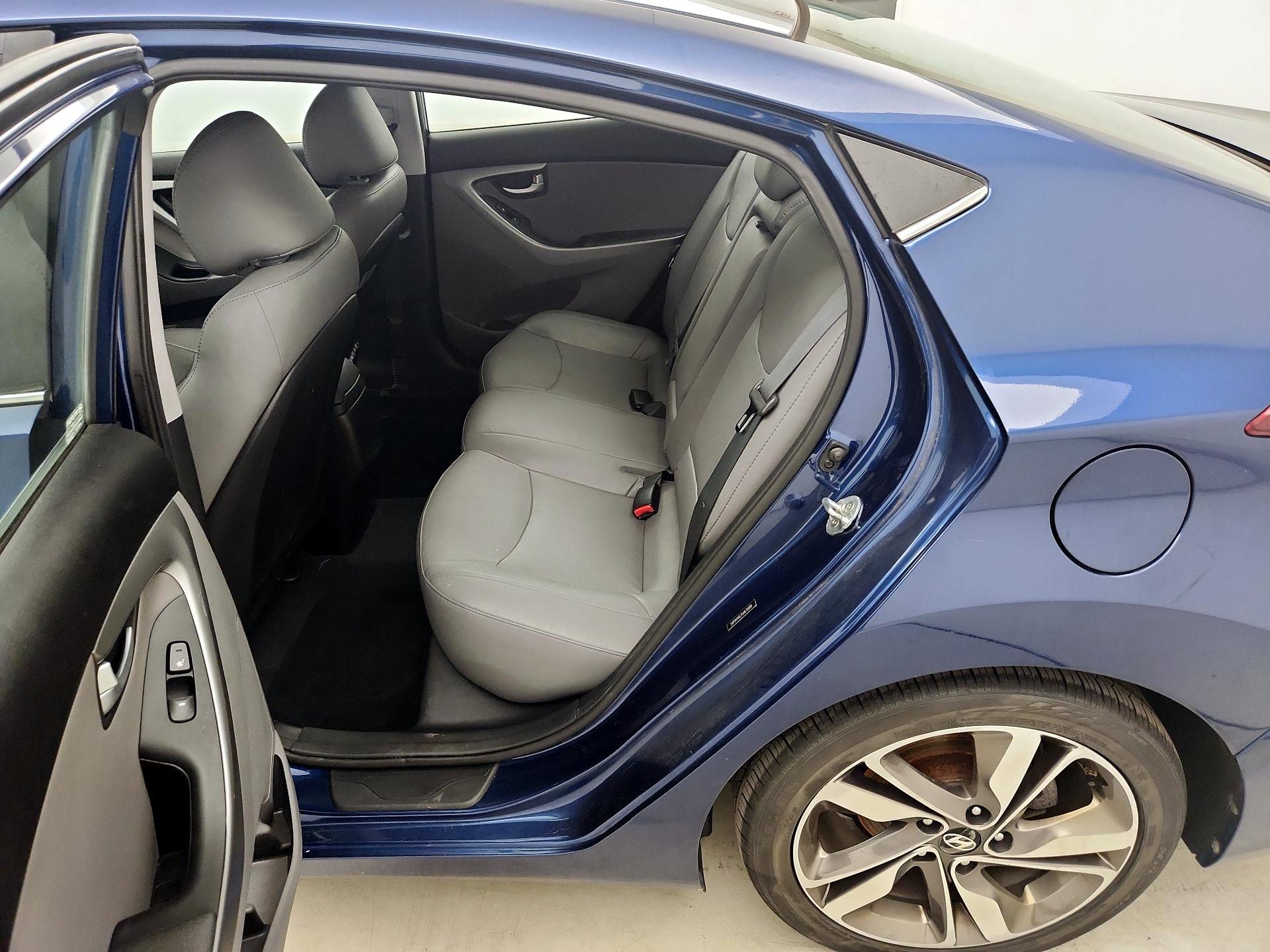 Thumbnail: 2016 Hyundai Elantra - 17