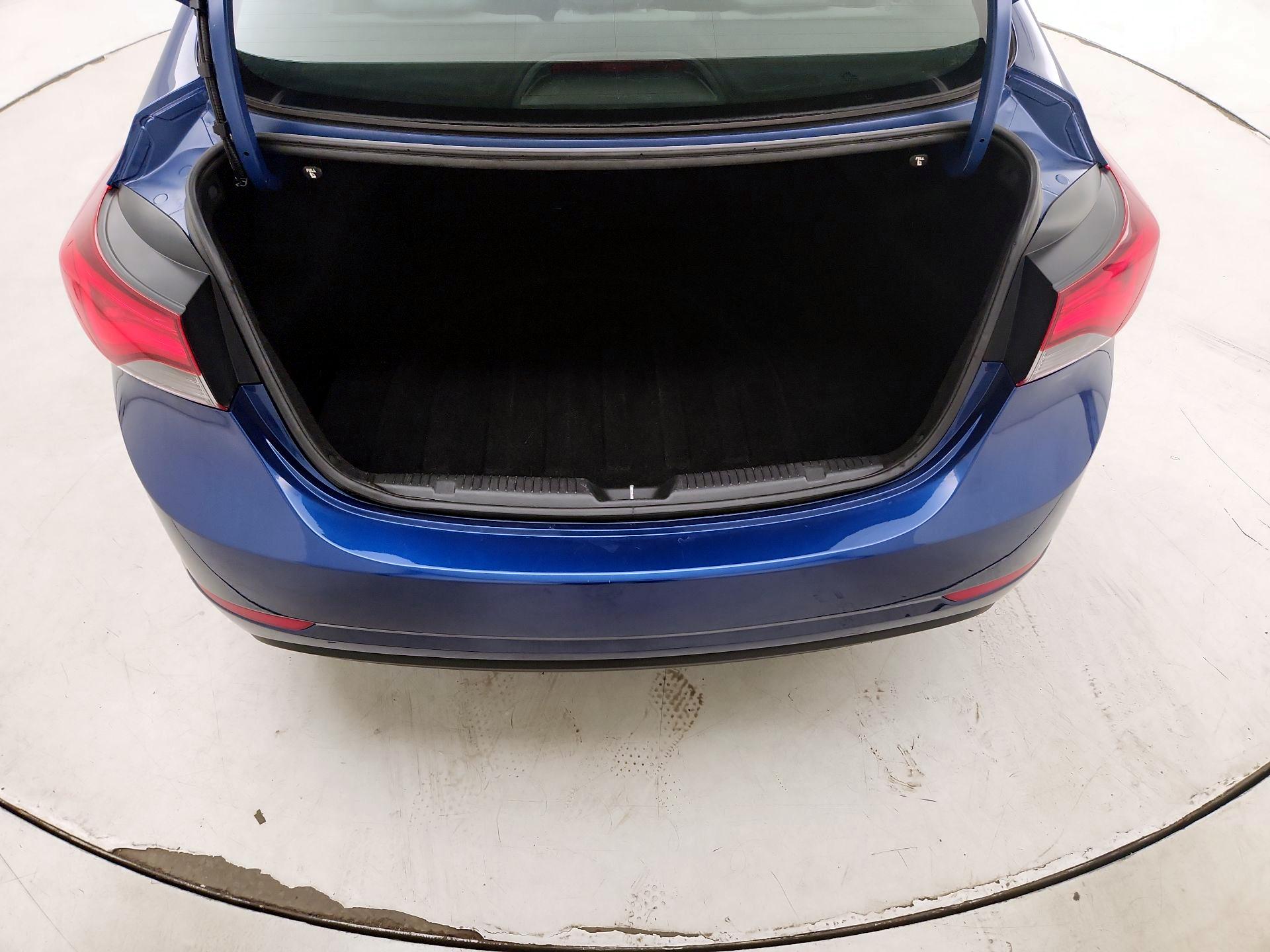Thumbnail: 2016 Hyundai Elantra - 18