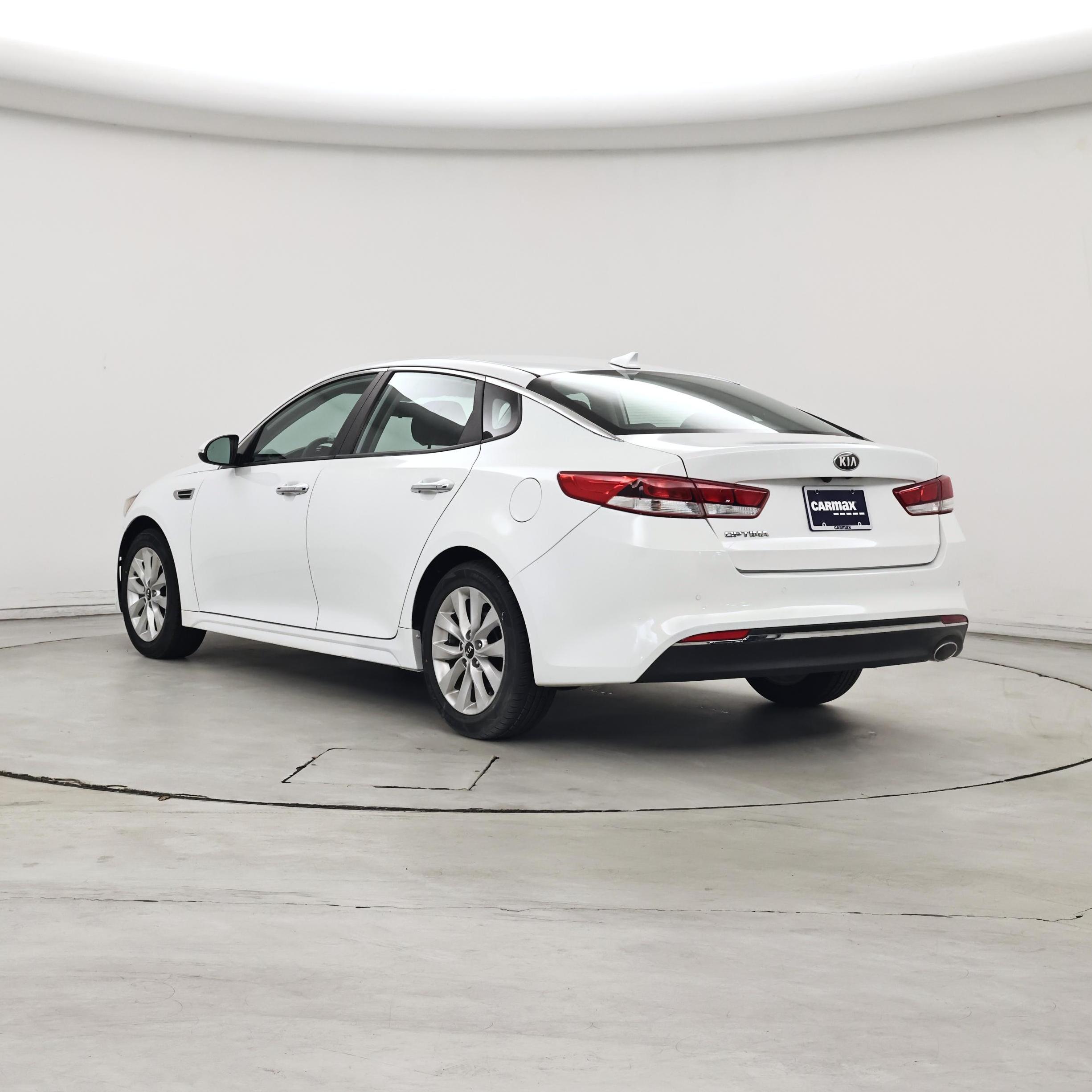 Thumbnail: 2018 Kia Optima - 2