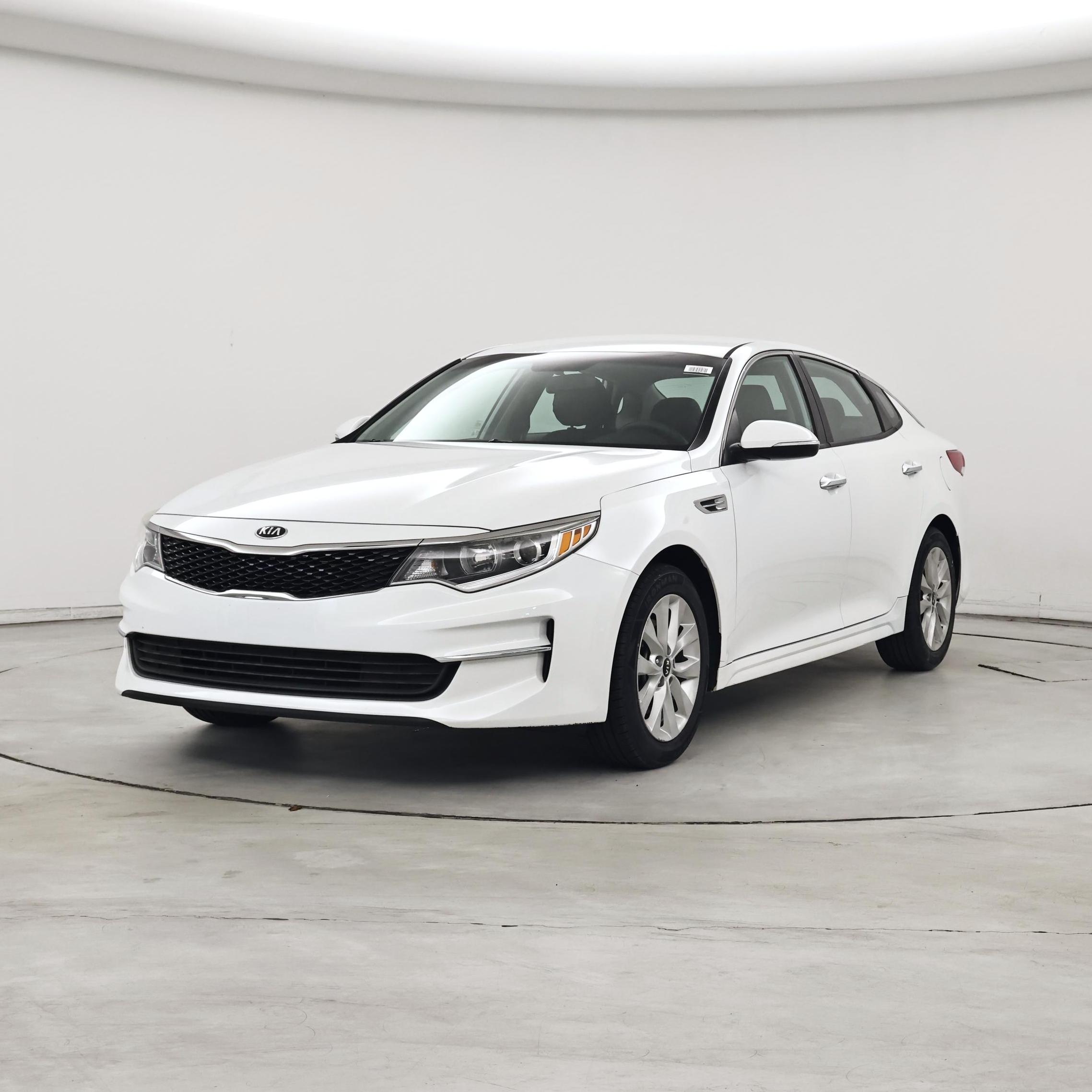 Thumbnail: 2018 Kia Optima - 4