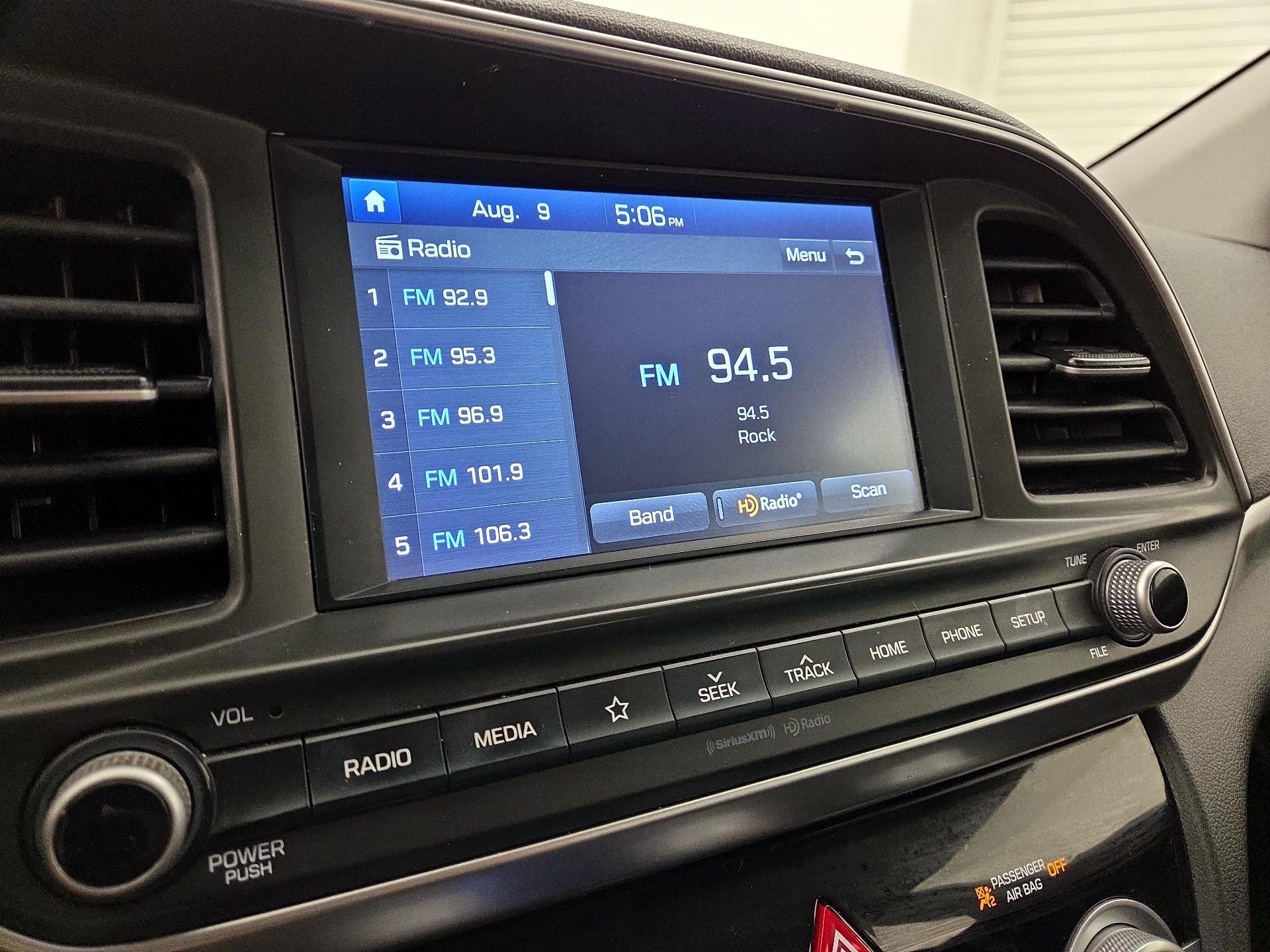 Thumbnail: 2019 Hyundai Elantra - 15