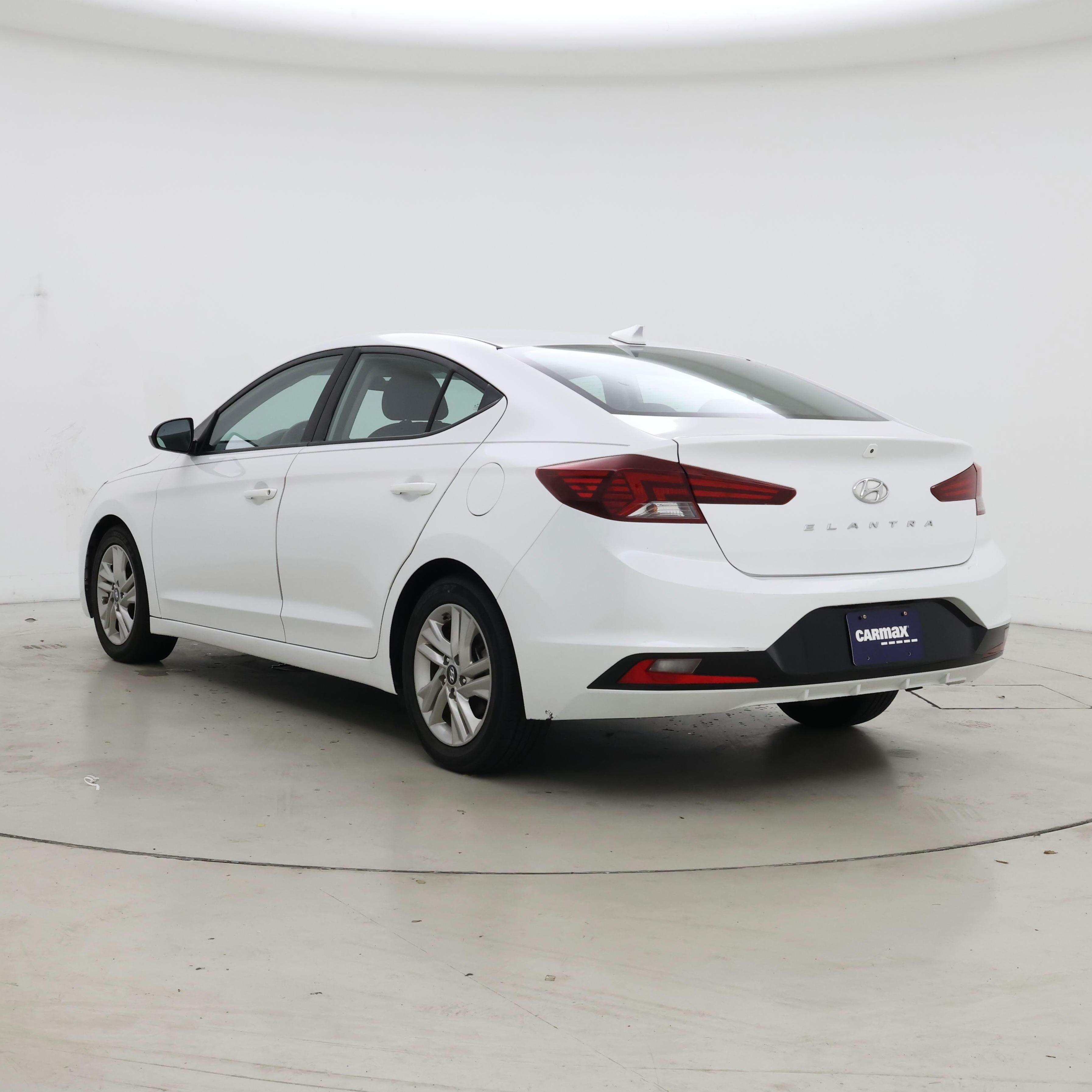 Thumbnail: 2019 Hyundai Elantra - 2