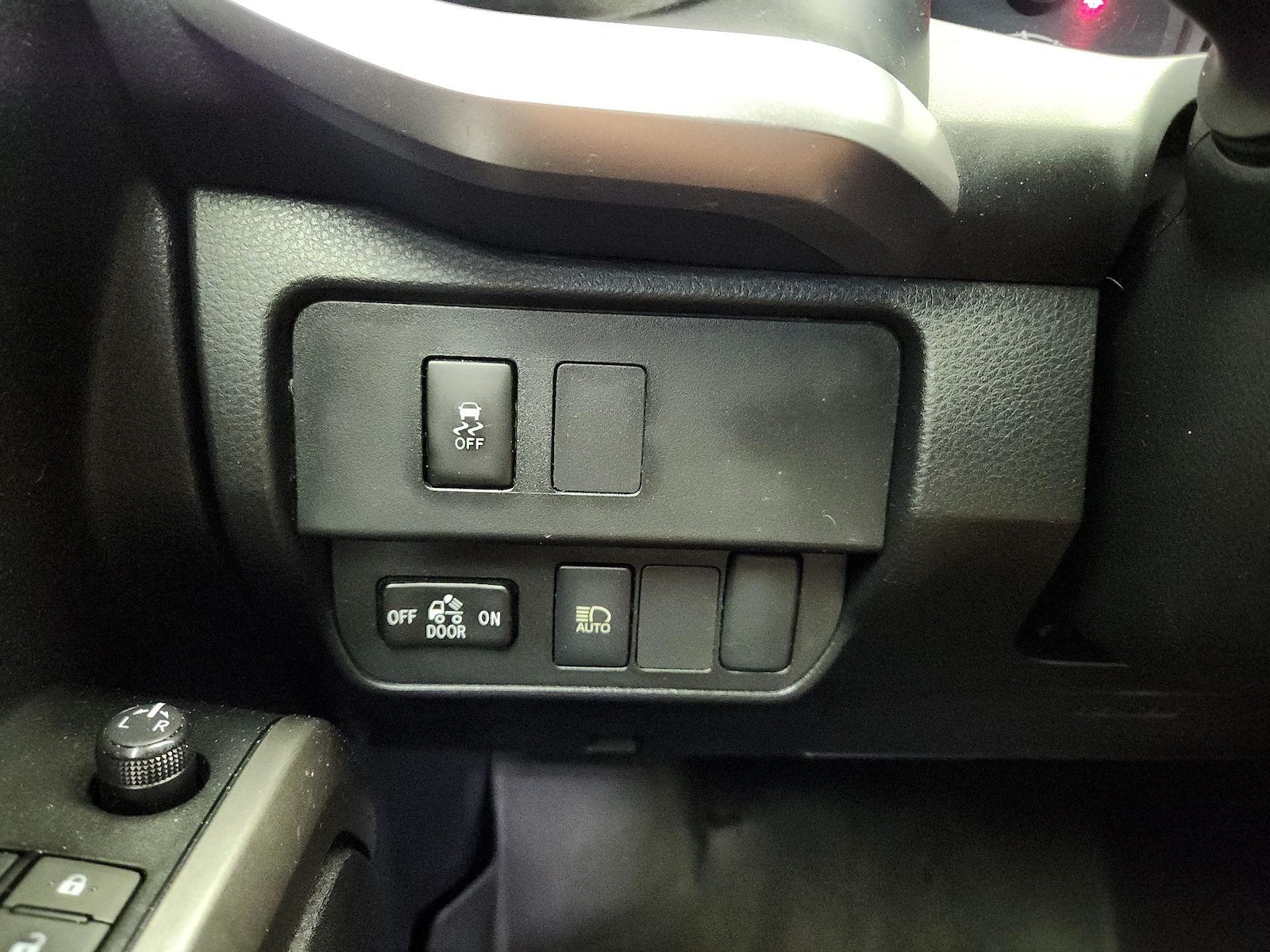 2023 Toyota Tacoma SR5 - Photo 14