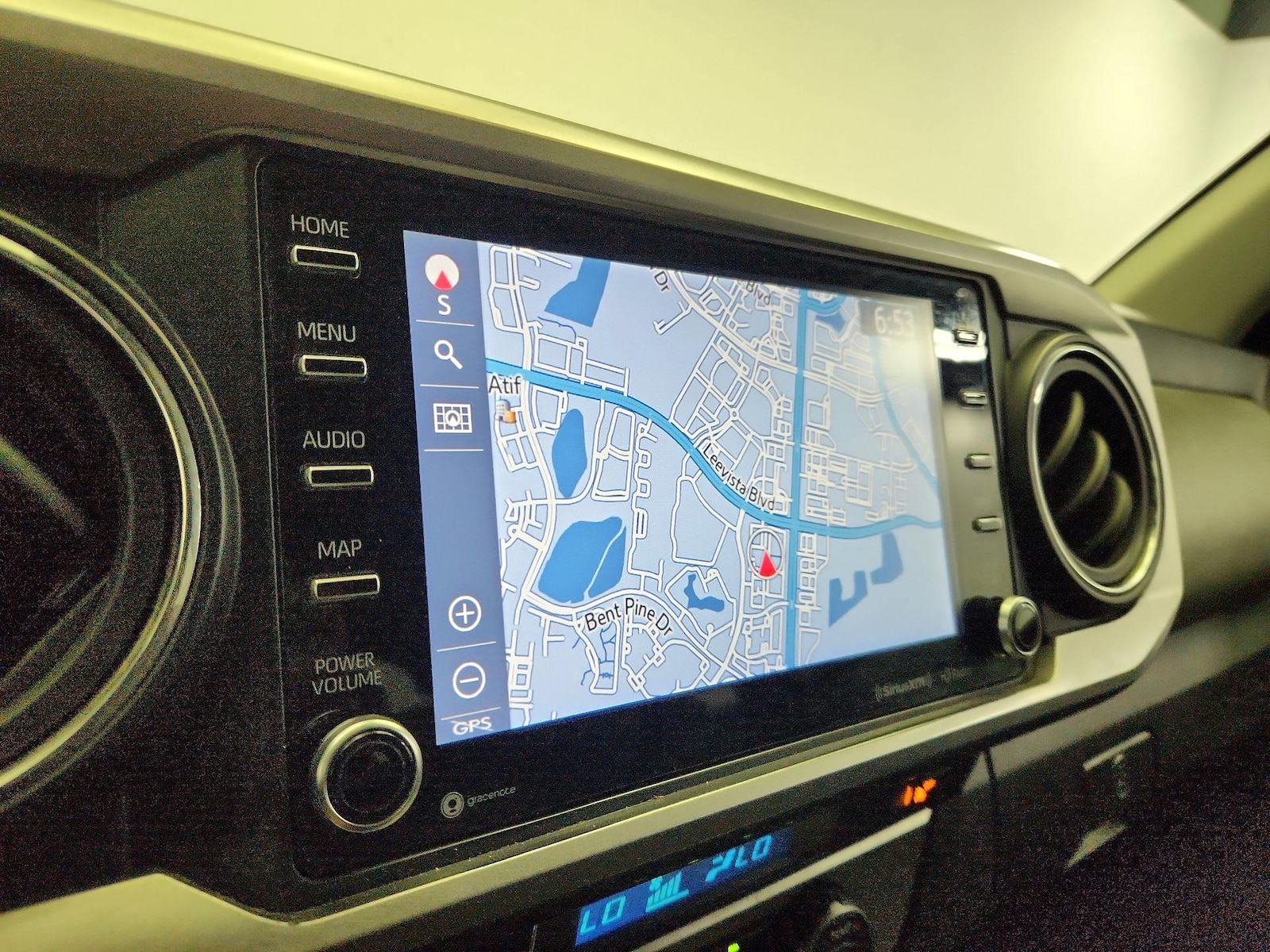 2023 Toyota Tacoma SR5 - Photo 15