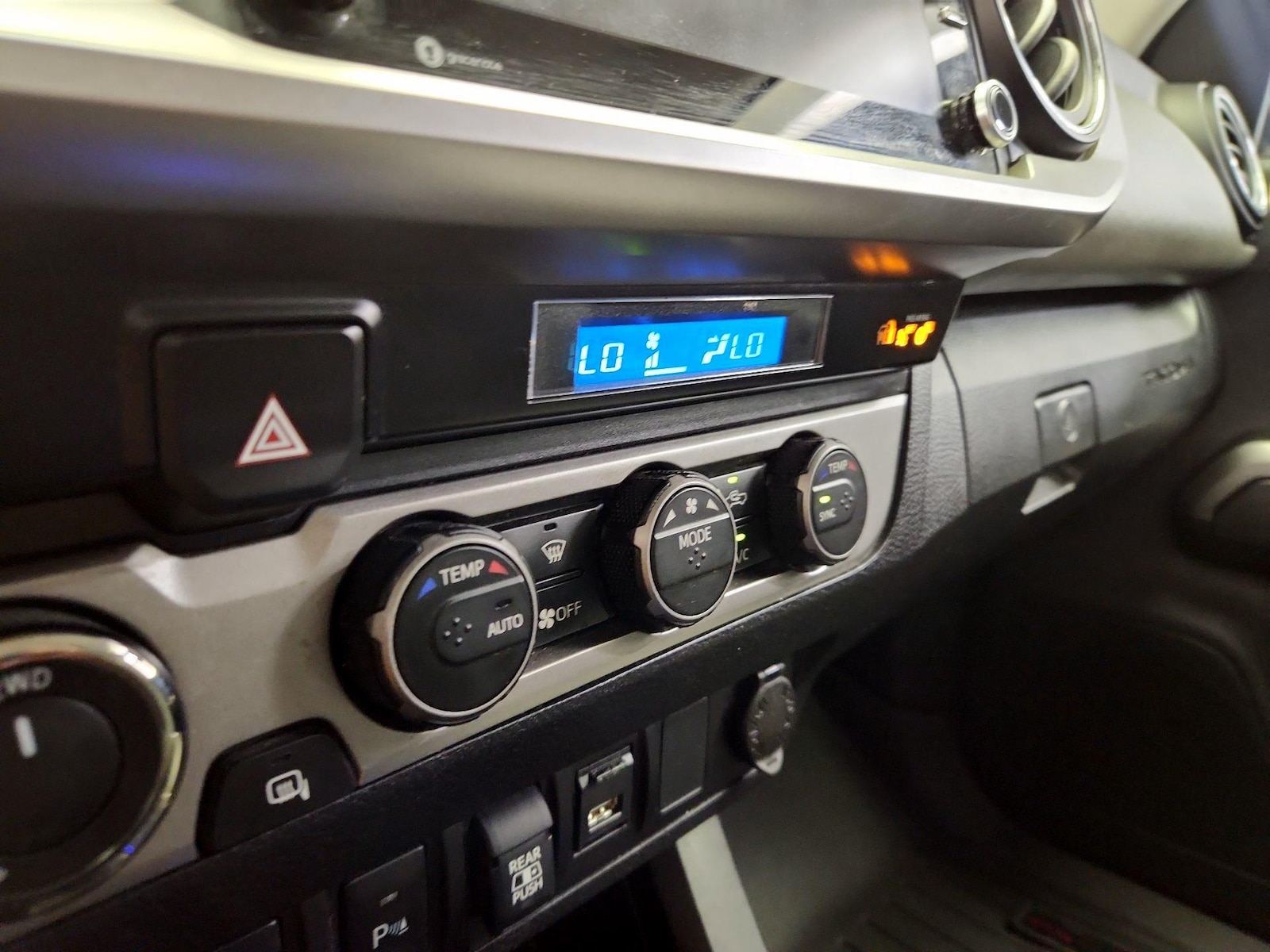 2023 Toyota Tacoma SR5 - Photo 18