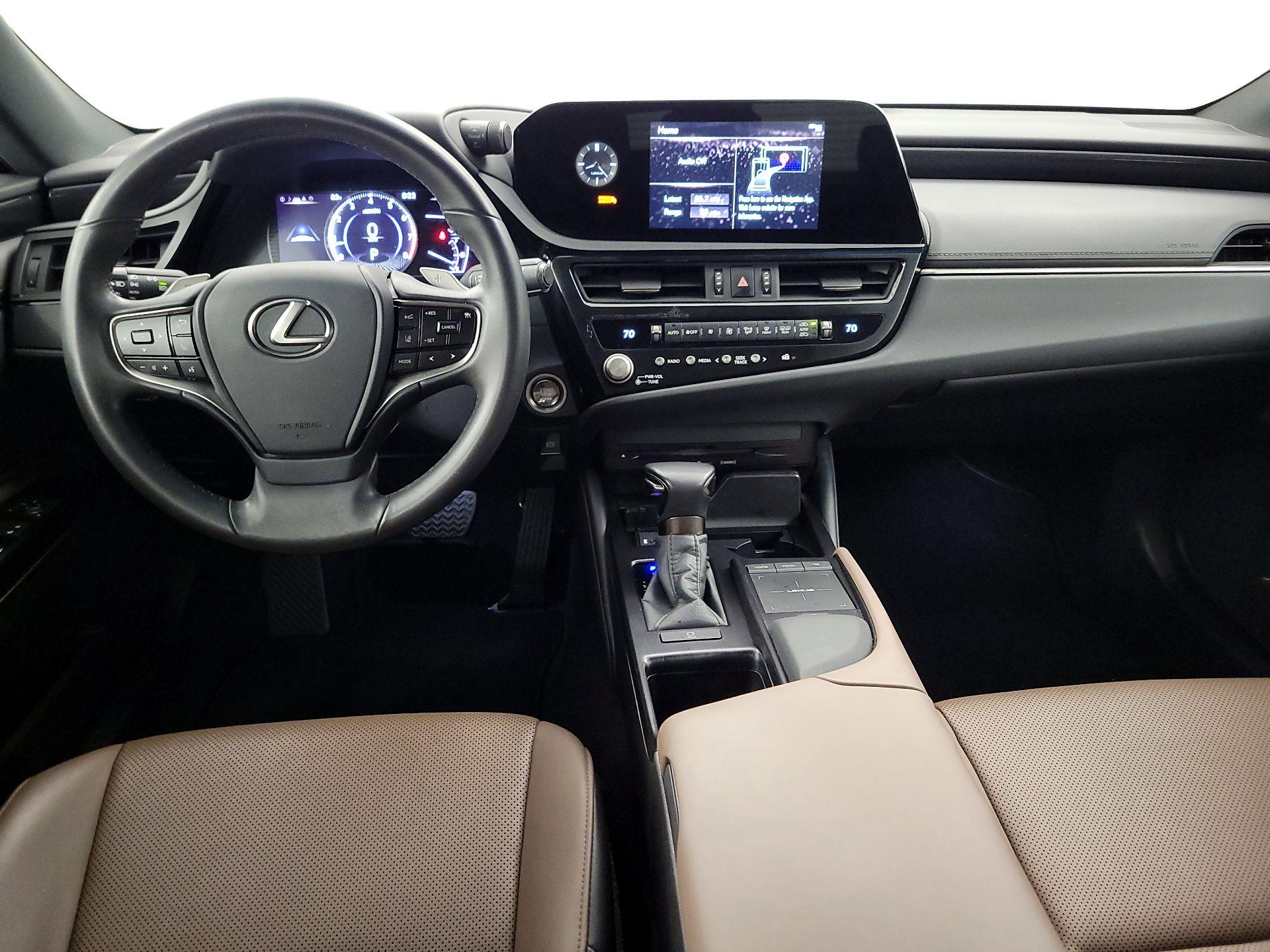 Thumbnail: 2022 Lexus ES - 9