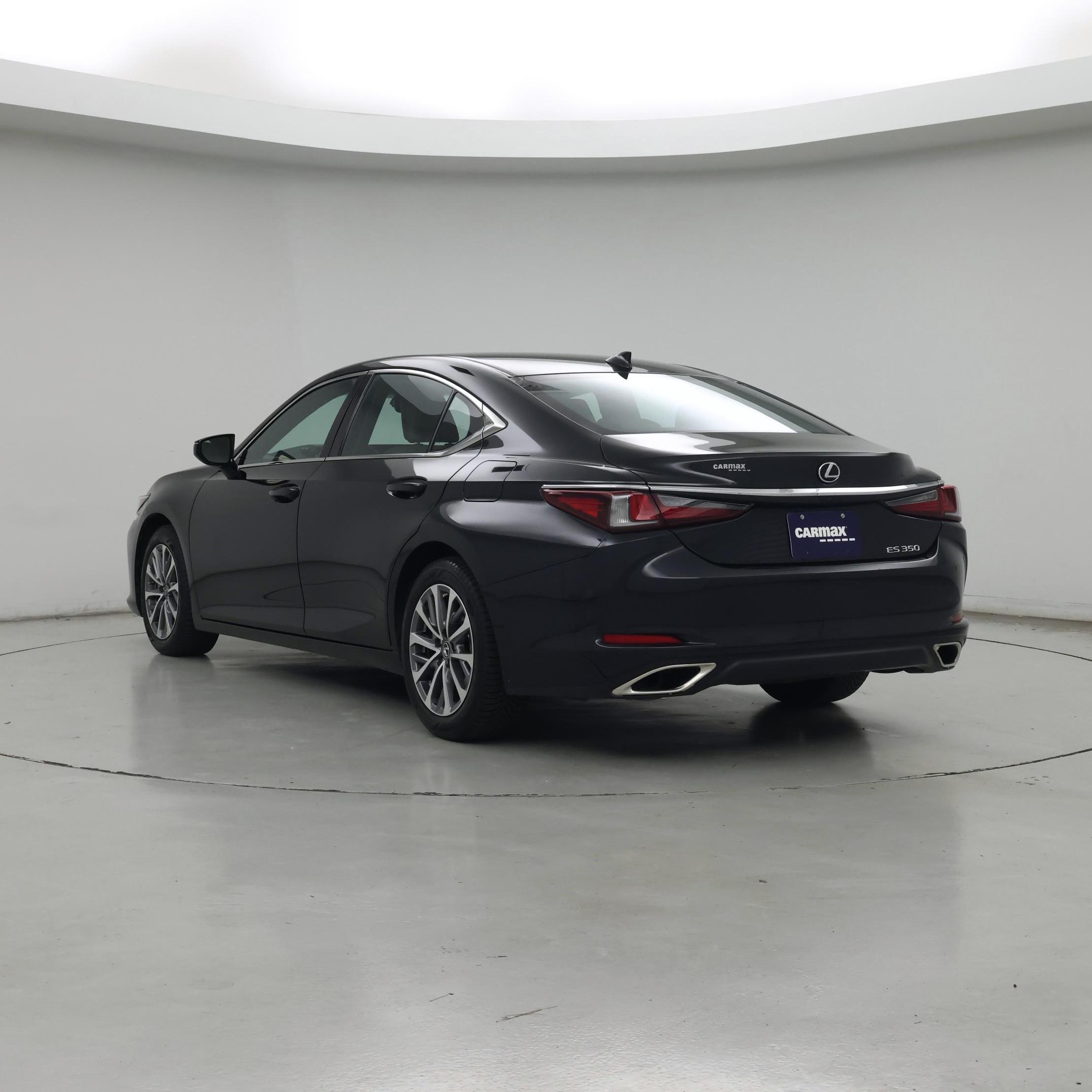 Thumbnail: 2022 Lexus ES - 2