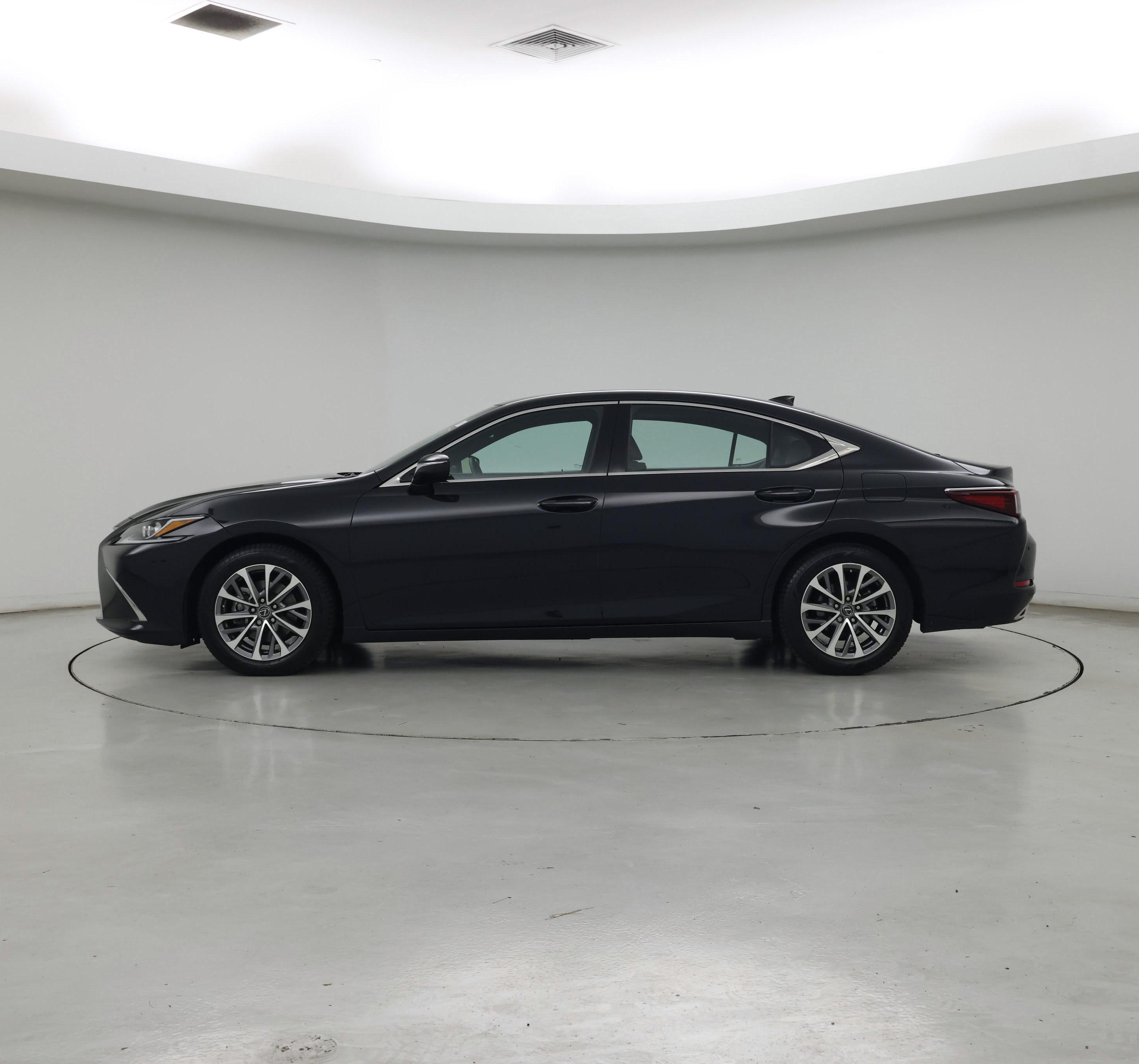 Thumbnail: 2022 Lexus ES - 3