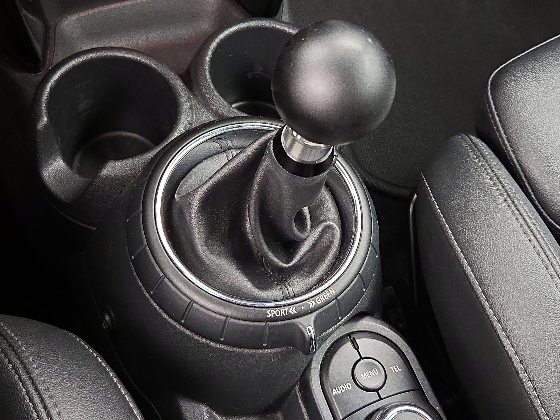 Thumbnail: 2016 MINI Cooper - 16