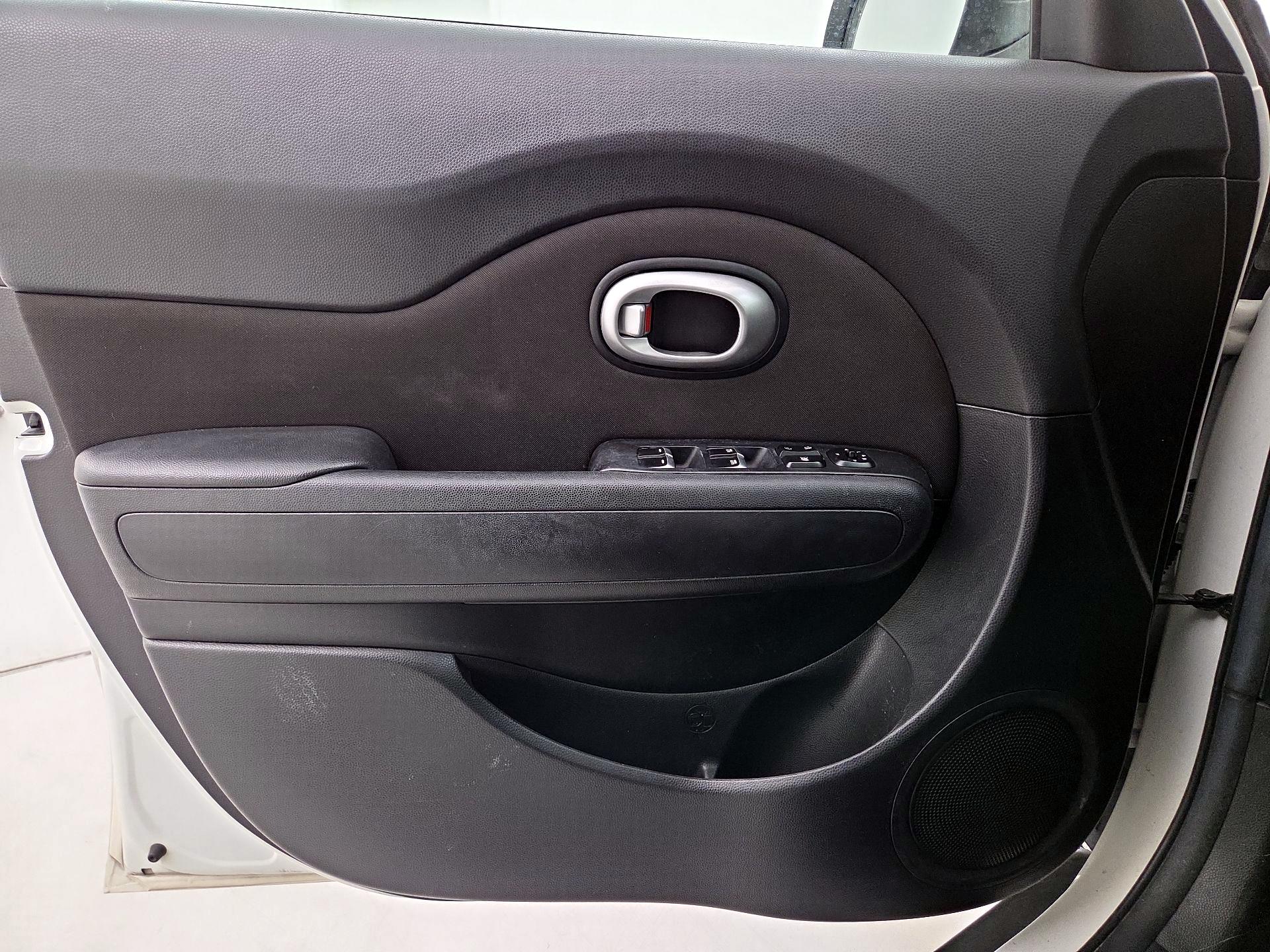 Thumbnail: 2018 Kia Soul - 12