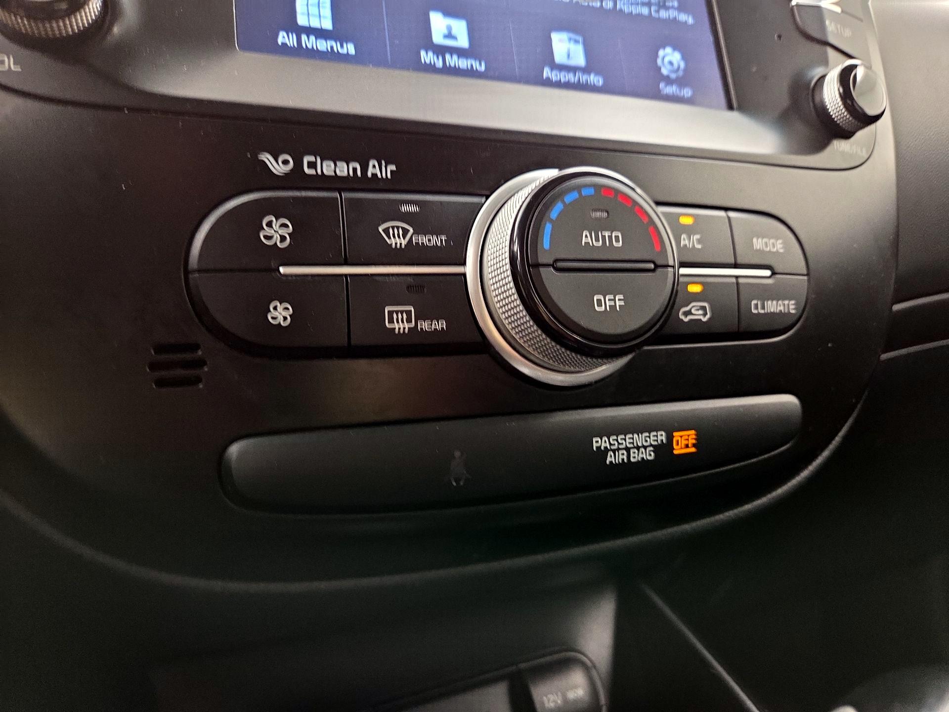 Thumbnail: 2018 Kia Soul - 16