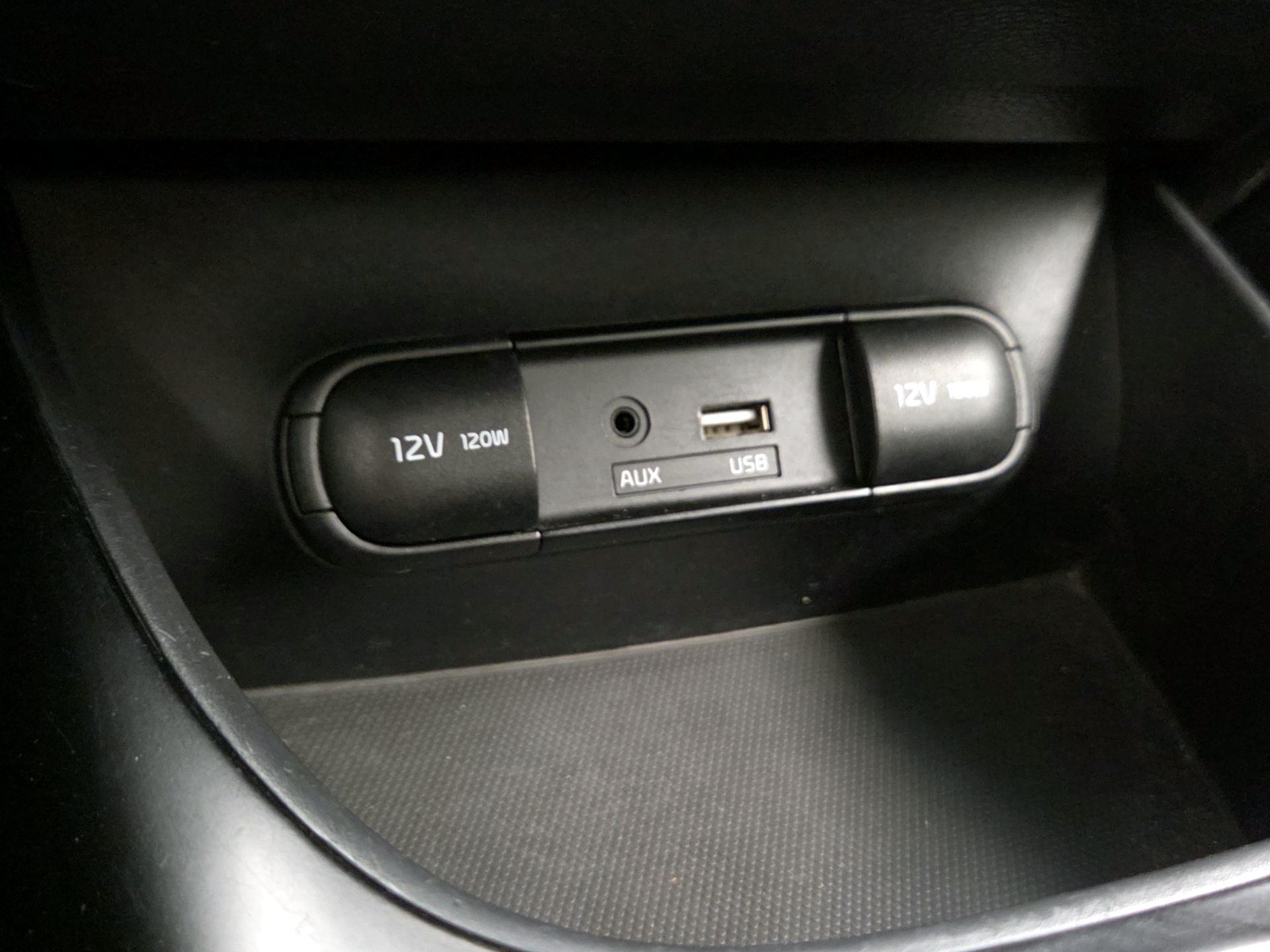 Thumbnail: 2018 Kia Soul - 18