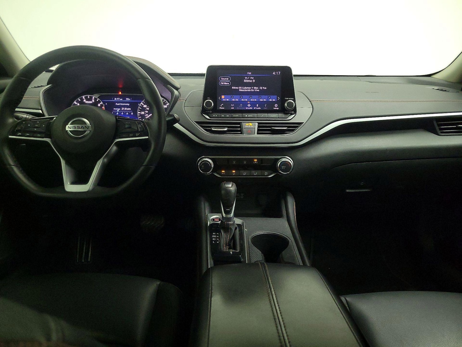 2020 Nissan Altima SR - Photo 10