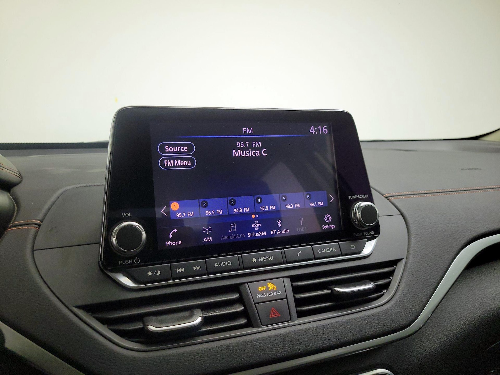 2020 Nissan Altima SR - Photo 16