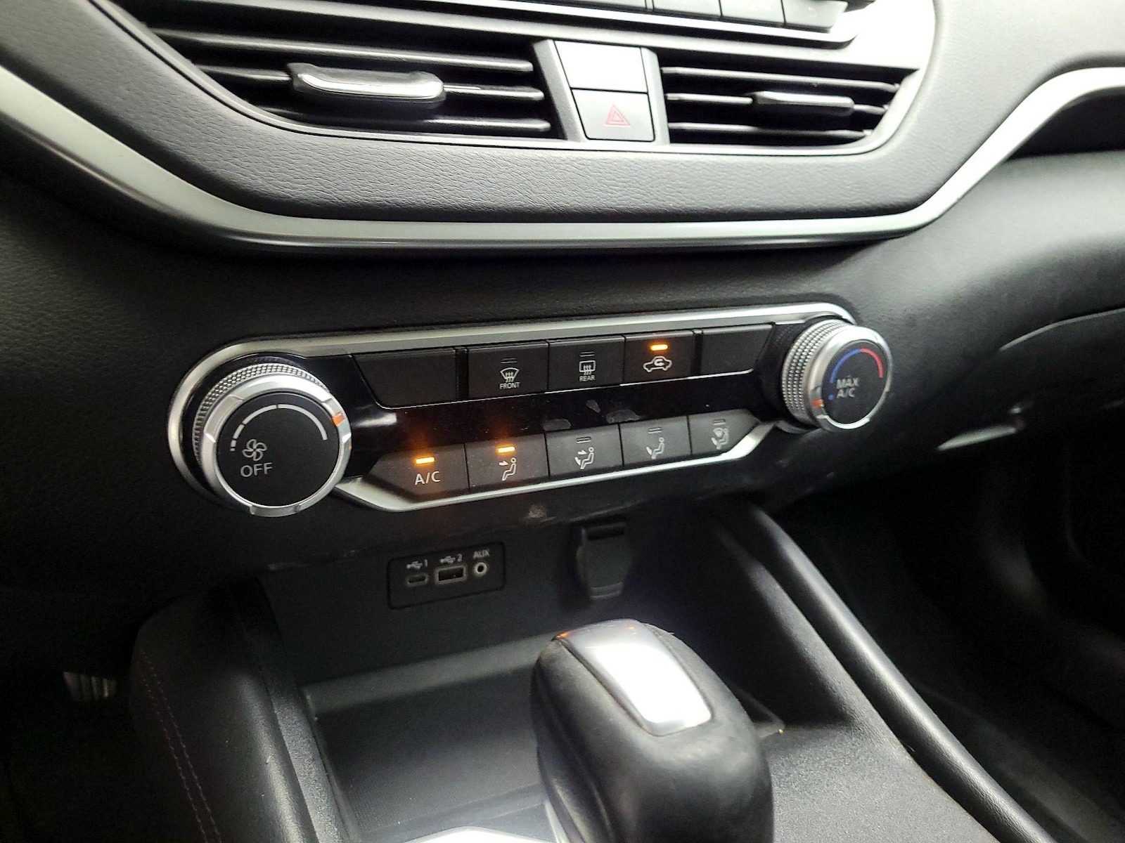 2020 Nissan Altima SR - Photo 17