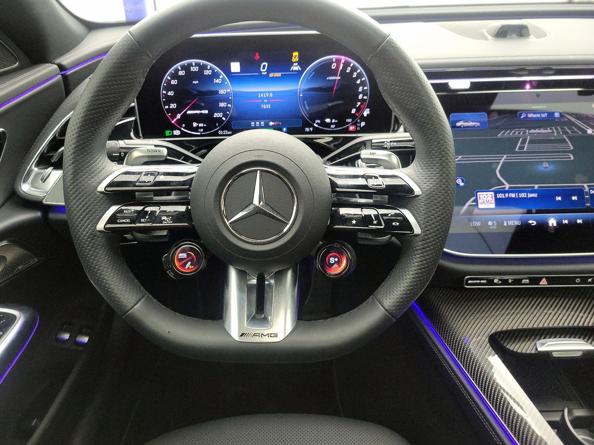 Thumbnail: 2025 Mercedes-Benz E-Class - 10
