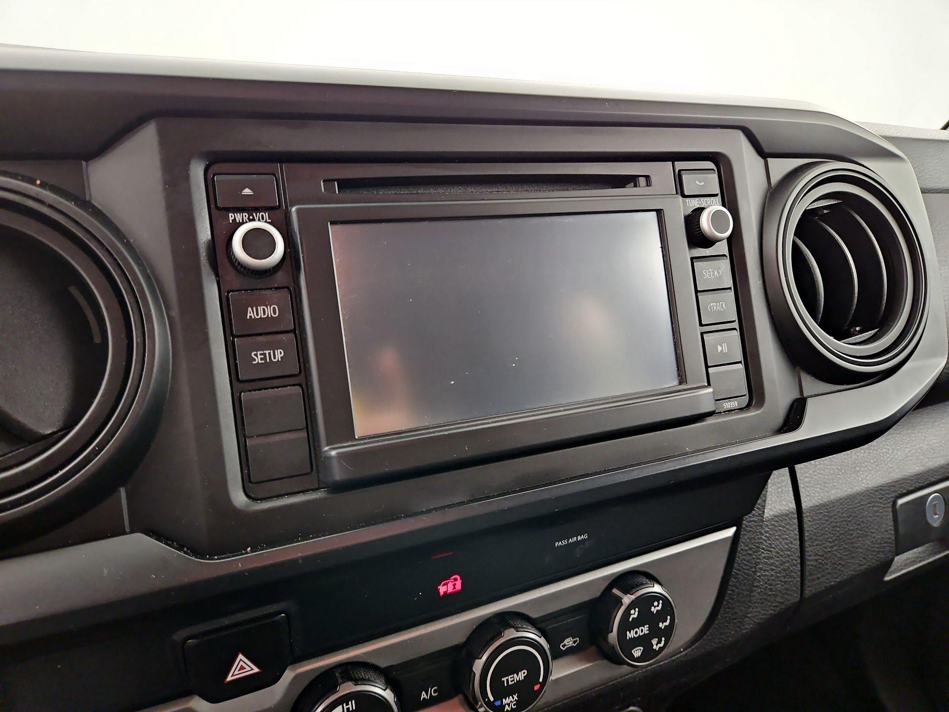 Thumbnail: 2019 Toyota Tacoma - 15