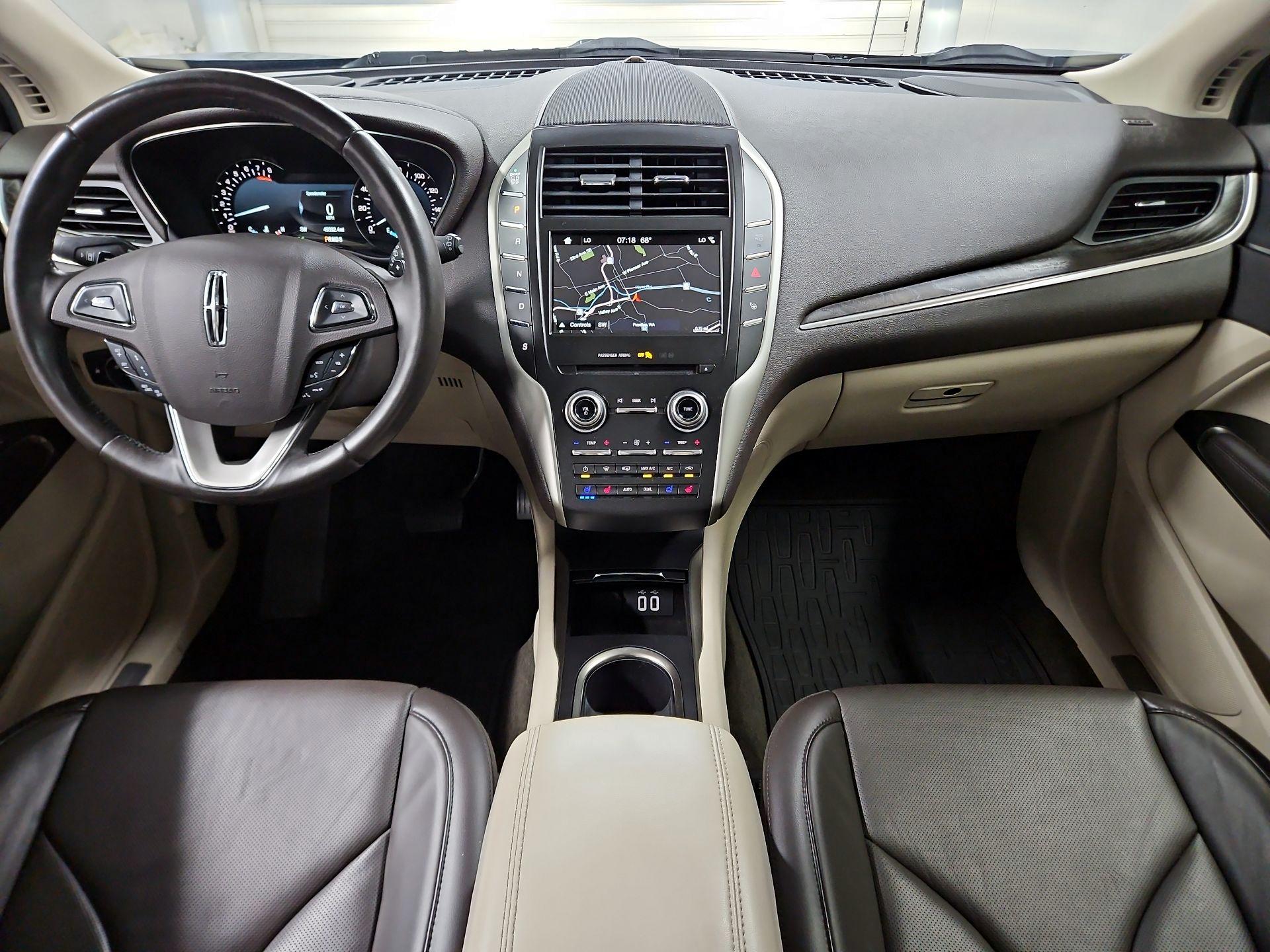 Thumbnail: 2017 Lincoln MKC - 9