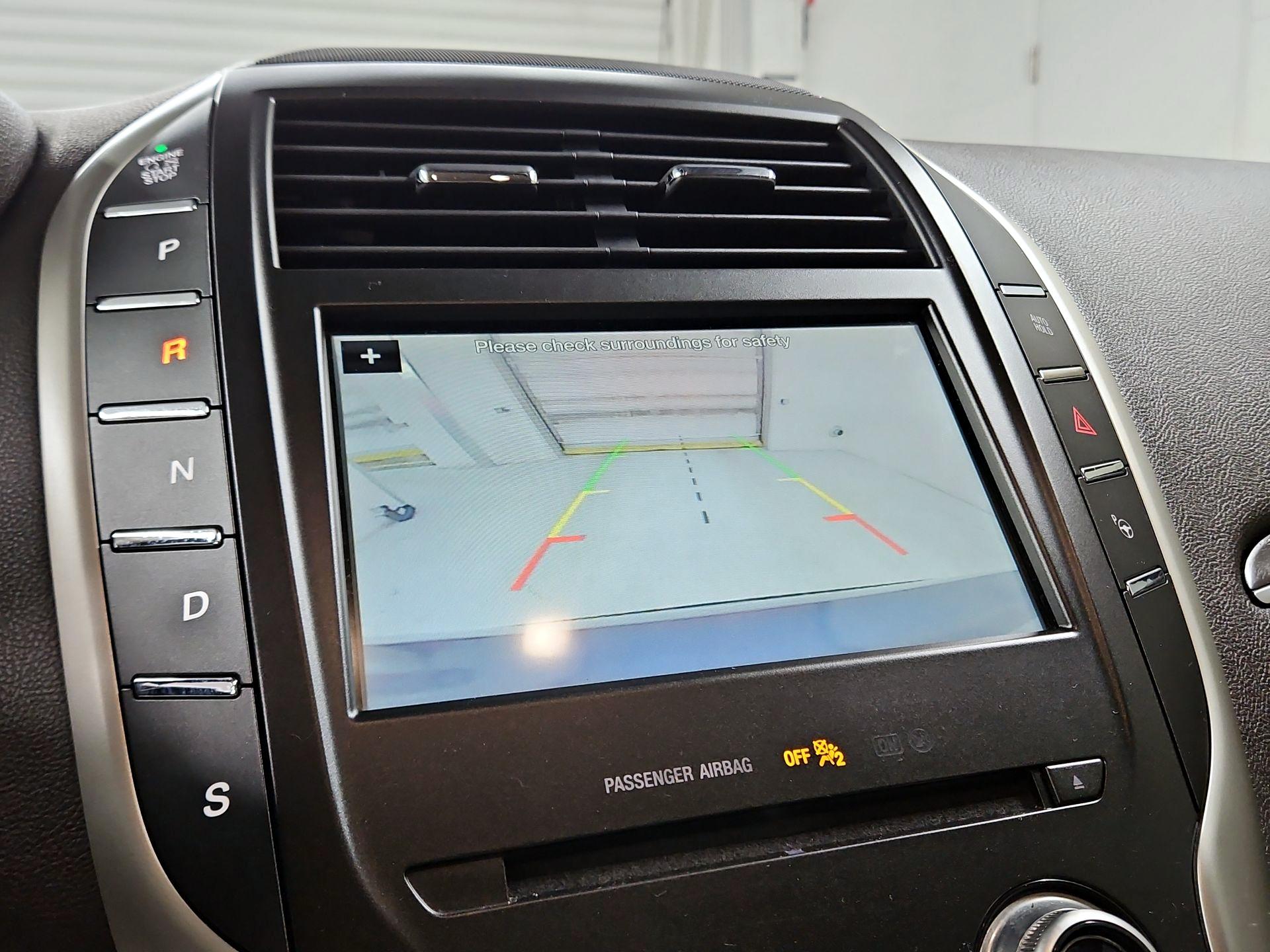Thumbnail: 2017 Lincoln MKC - 15