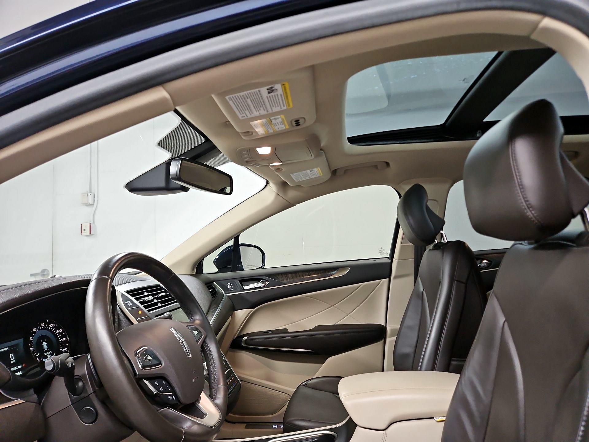 Thumbnail: 2017 Lincoln MKC - 20